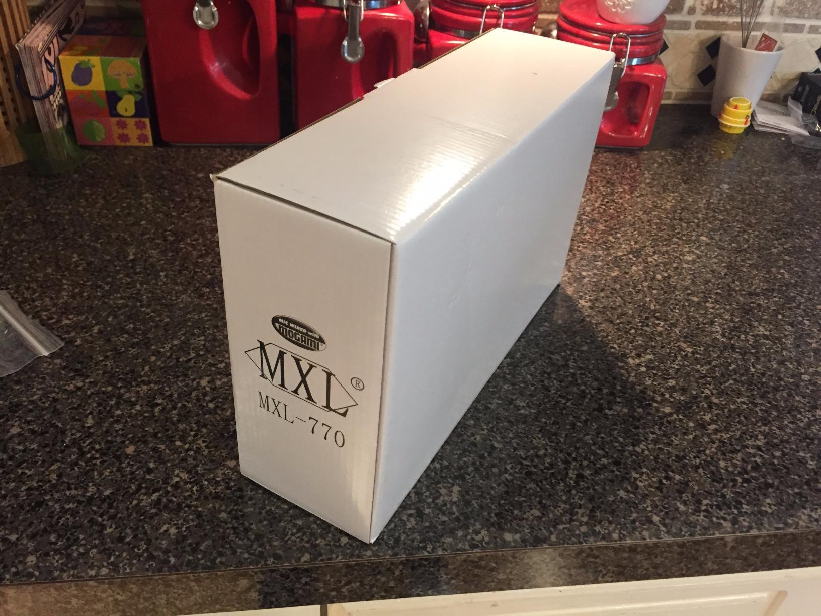MXL 770 Condenser Microphone for Podcasting, Singing, Home Studio Recording, Gaming & Streaming | XLR | Large Diaphragm | Cardiod (Black) - Customer Photo 1
