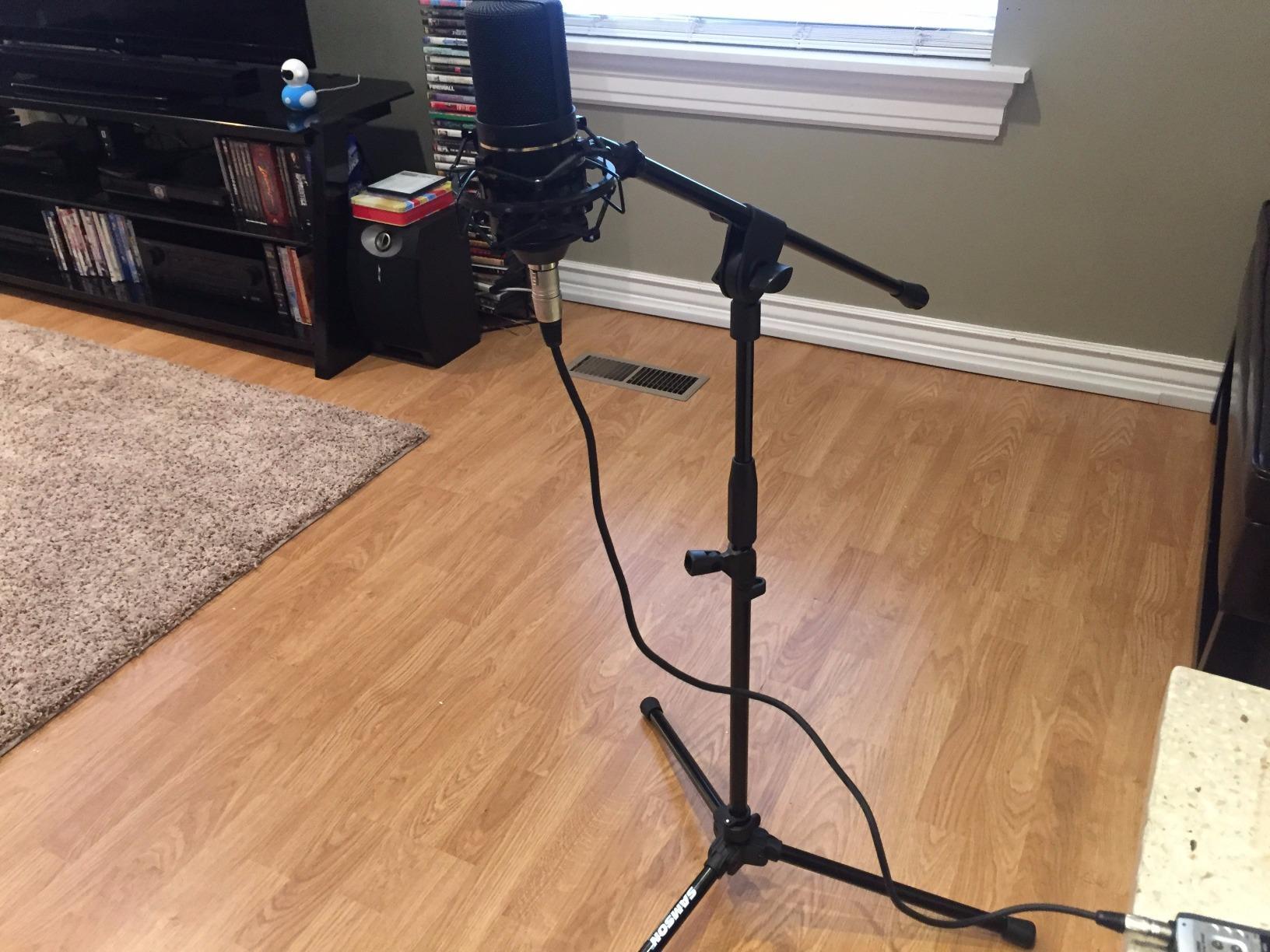 MXL 770 Condenser Microphone for Podcasting, Singing, Home Studio Recording, Gaming & Streaming | XLR | Large Diaphragm | Cardiod (Black) - Customer Photo 3