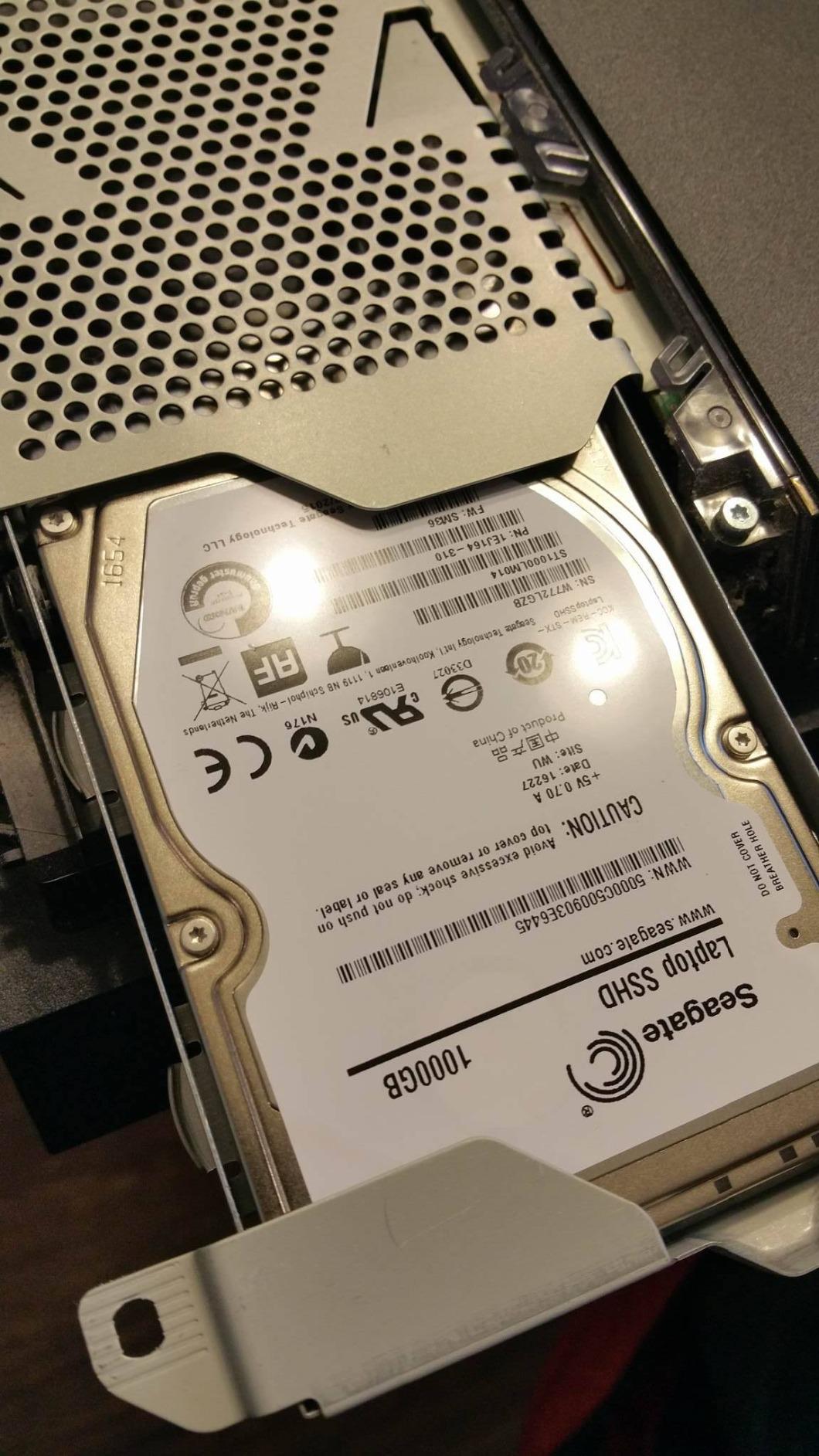(Old Model) Seagate 1TB Gaming SSHD SATA 8GB NAND SATA 6Gb/s 2.5-Inch Internal Bare Drive (ST1000LM014) - Customer Photo 3