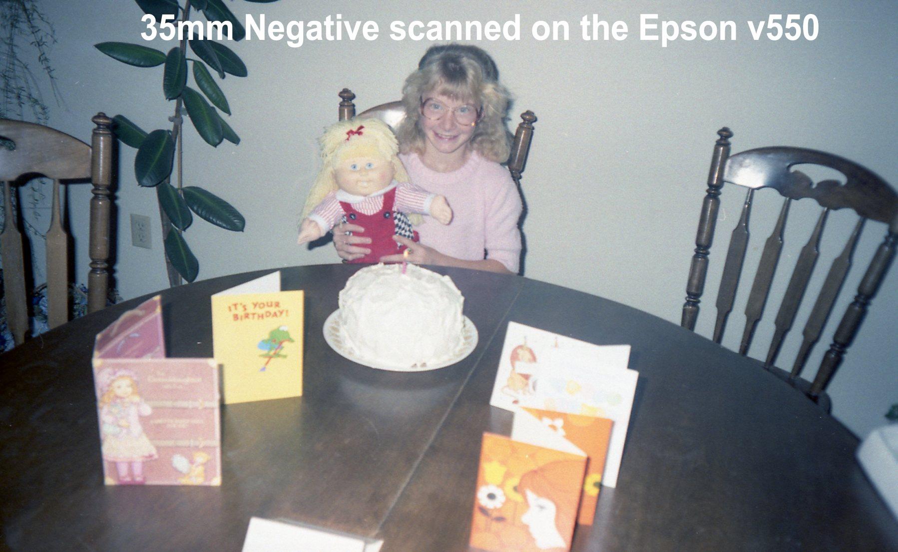 Epson Perfection V550 Color Photo, Image, Film, Negative & Document Scanner with 6400 DPI Optical Resolution - Customer Photo 4