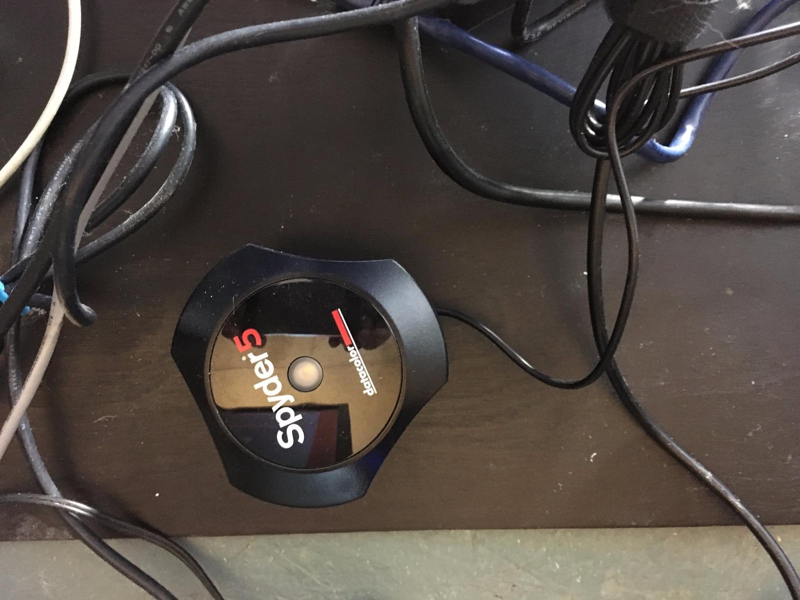 Datacolor Spyder5PRO – Designed for Serious Photographers and Designers (S5P100) - Customer Photo 1