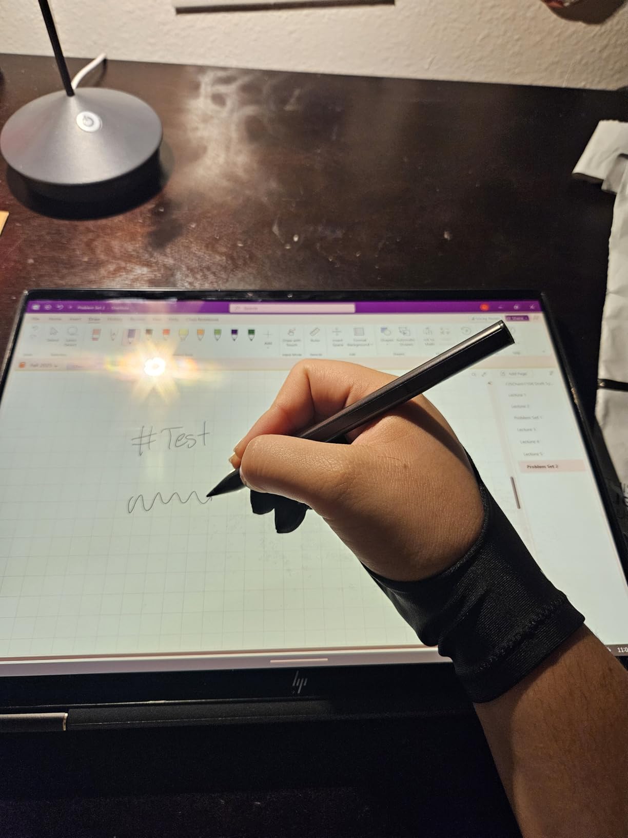 HUION Artist Glove for Drawing Tablet (1 Unit of Free Size, Good for Right Hand or Left Hand) - Cura CR-01 - Customer Photo 3