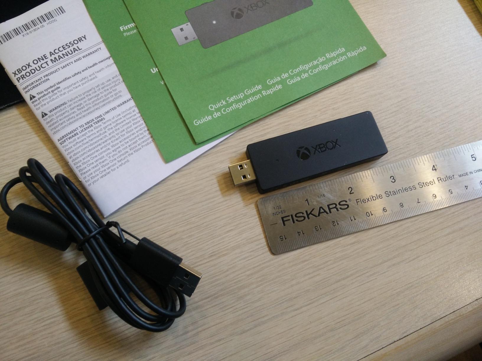 Microsoft Xbox Wireless Adapter for Windows 10 - Customer Photo 1