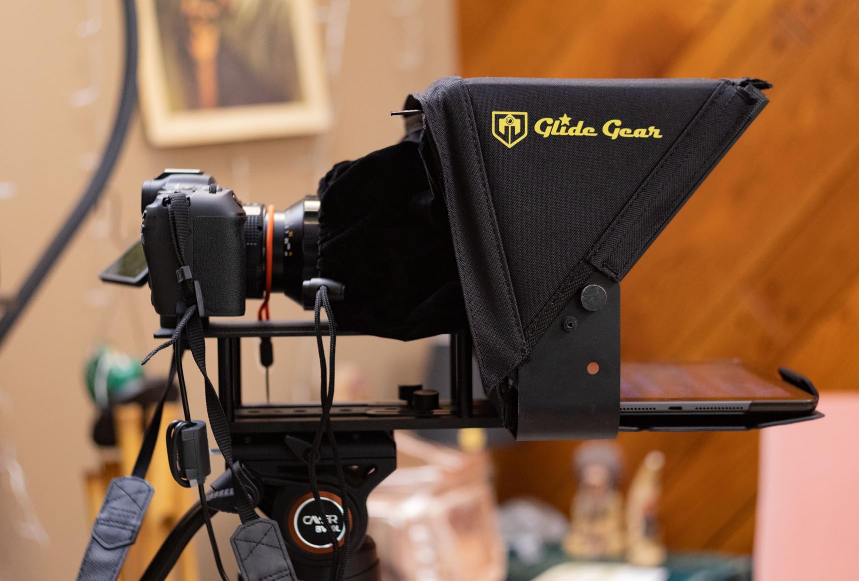Glide Gear TMP 100 Teleprompter – DSLR, Tablet, Smartphone – 12