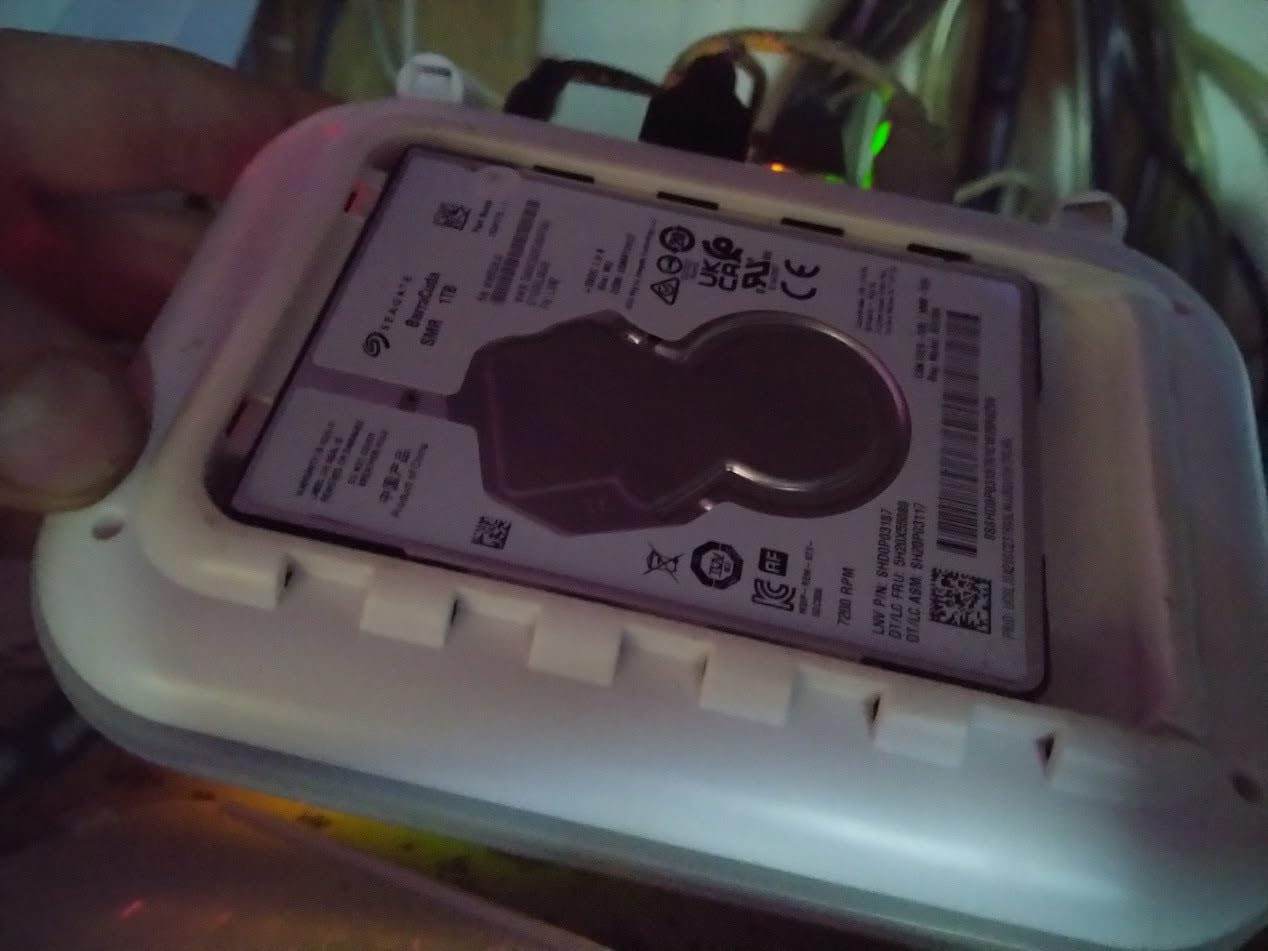 Seagate 1TB Mobile HDD SATA 6Gb/s 128MB Cache 2.5