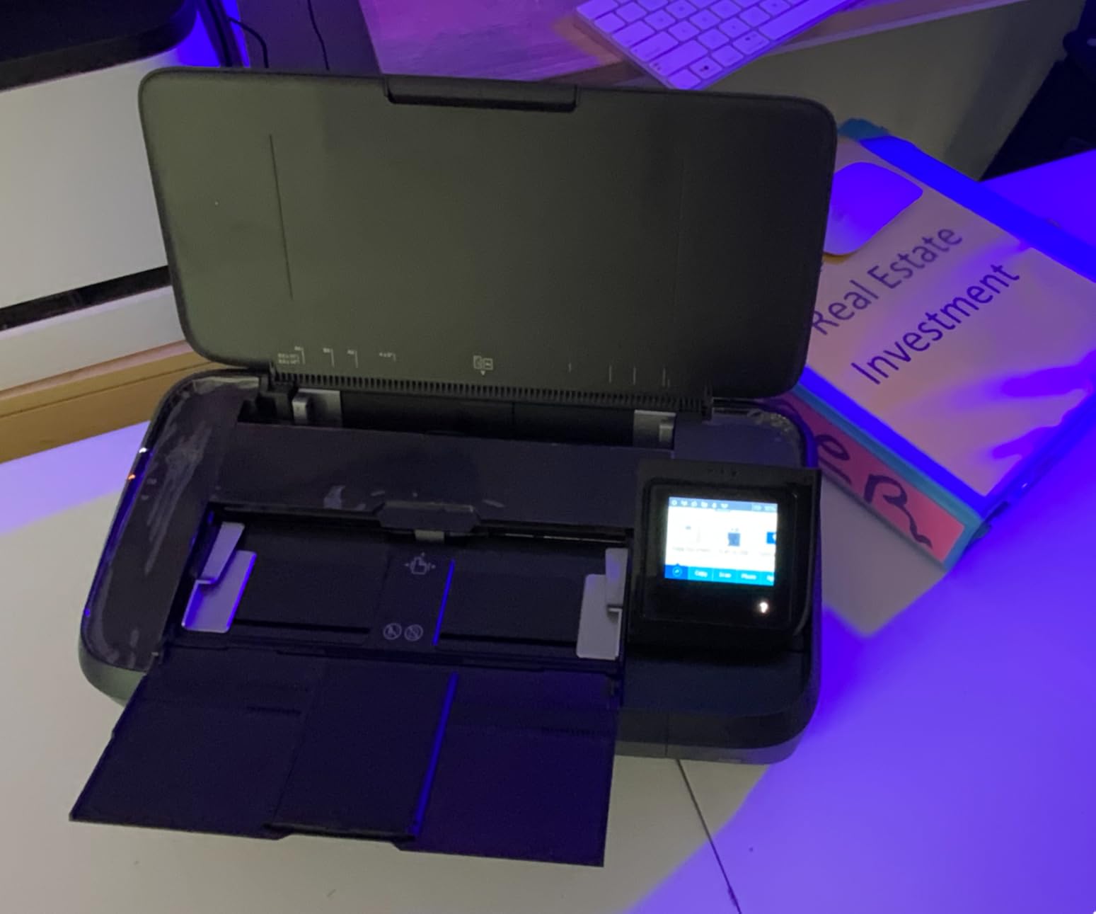 HP OfficeJet 250 Wireless Mobile Printer, Scanner, Copier - Black, Battery included (CZ992A) - Customer Photo 1