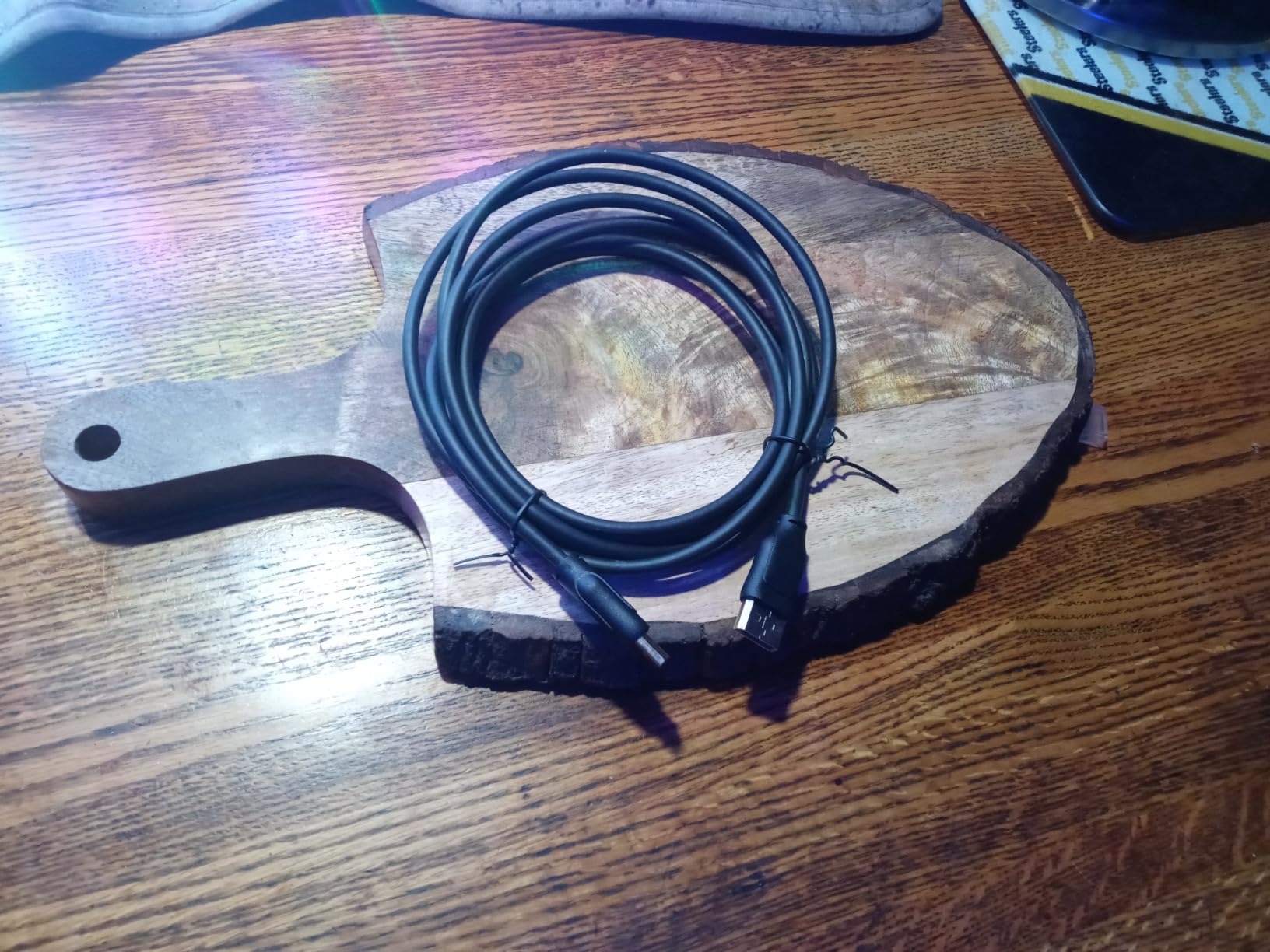 Amazon Basics DisplayPort 1.2 Cable, 21.6Gbps High-Speed, 4K@60Hz, 2K@165Hz, Gold-Plated Plugs, 6 Foot, Black - Customer Photo 2