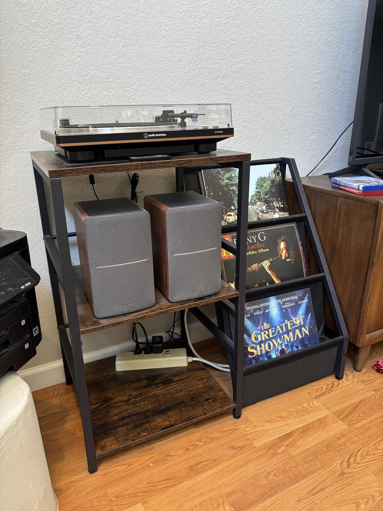 Edifier R1280DB Powered Bluetooth Bookshelf Speakers - Optical Input - Wireless Studio Monitors - 4 Inch Near Field Speaker - 42w RMS - Wood Grain - Customer Photo 1