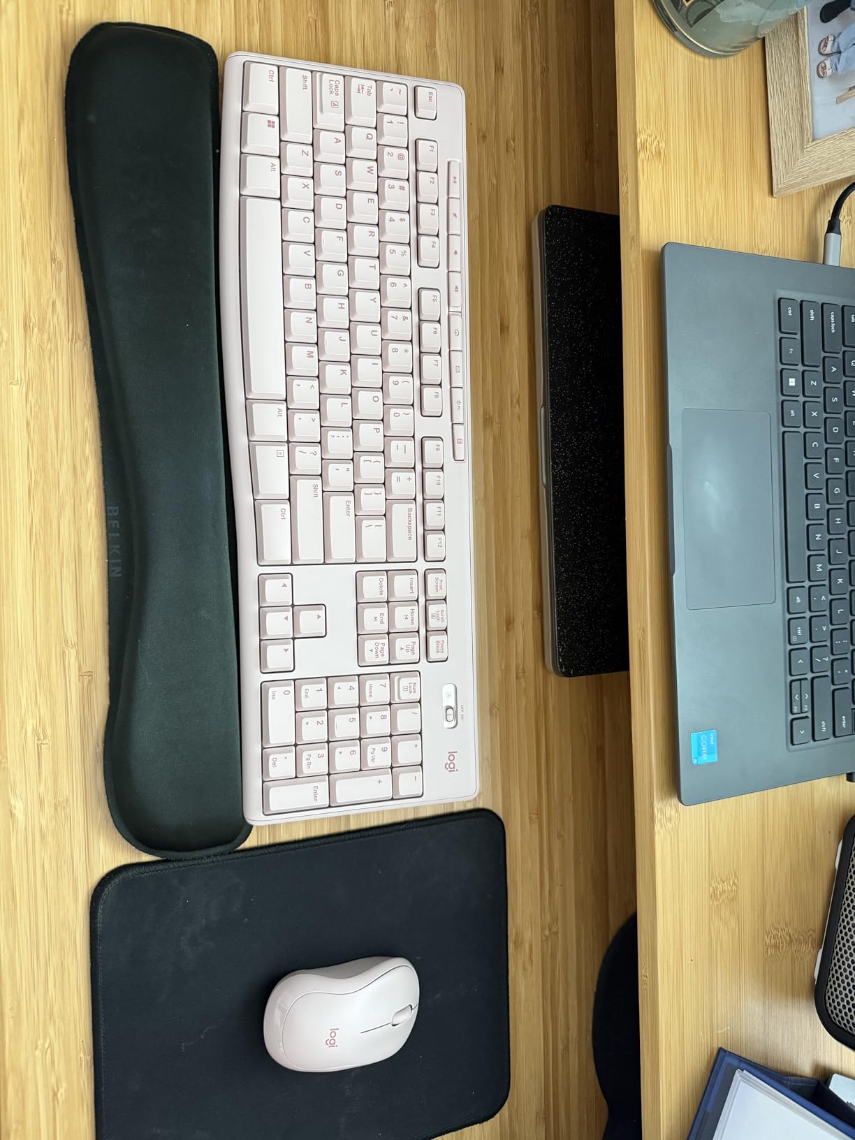 Logitech MK270 Wireless Keyboard and Mouse Combo for Windows, 2.4 GHz, 8 Multimedia Keys, PC, Laptop, Wireless Keyboard Compact Mouse Combo - Black - Customer Photo 1