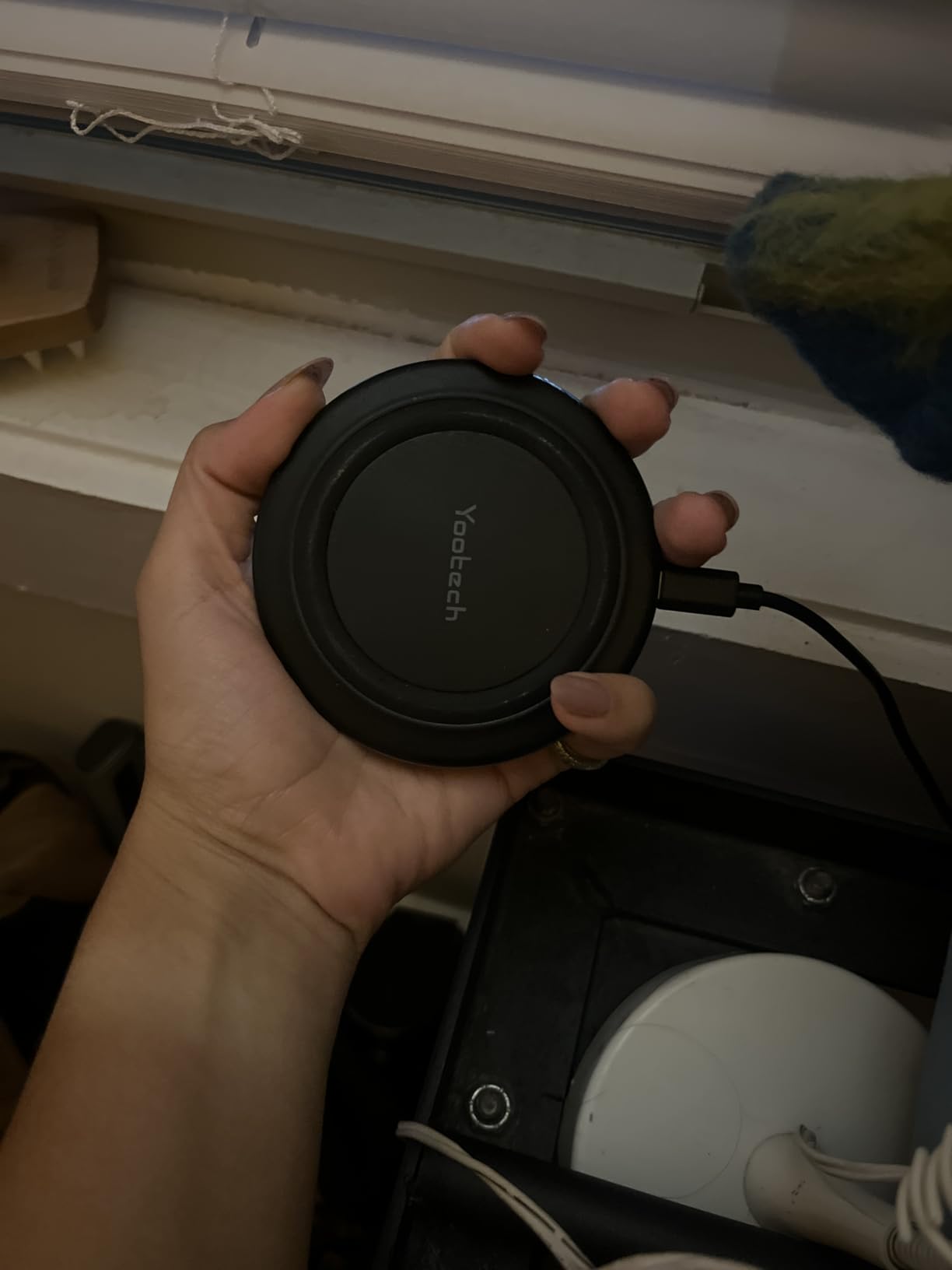 Yootech Wireless Charger,10W Max Wireless Charging Pad Compatible with iPhone 17/17 Pro/17 Pro Max/Air/16/15/14/13/SE 2022/12/11,Samsung Galaxy S25/S24/S23,for AirPods Pro 3(No AC Adapter) - Customer Photo 1