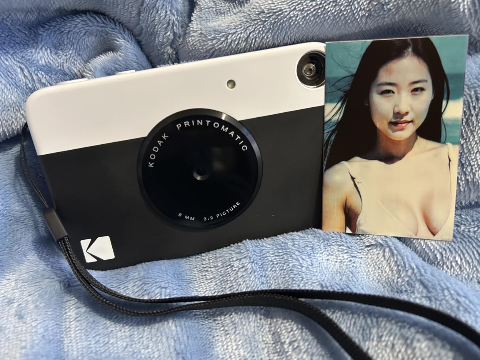 KODAK Printomatic Full-Color Instant Print Digital Camera - Blue - Customer Photo 2
