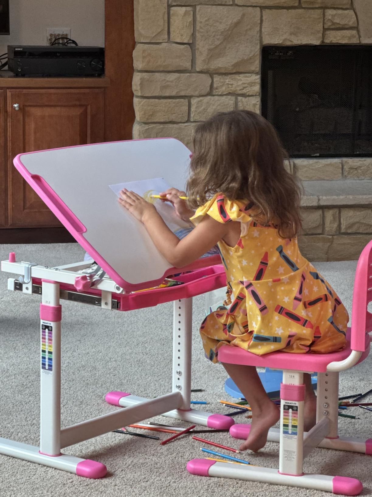 Mount-It! Kids Desk and Chair Set Height Adjustable up to 30