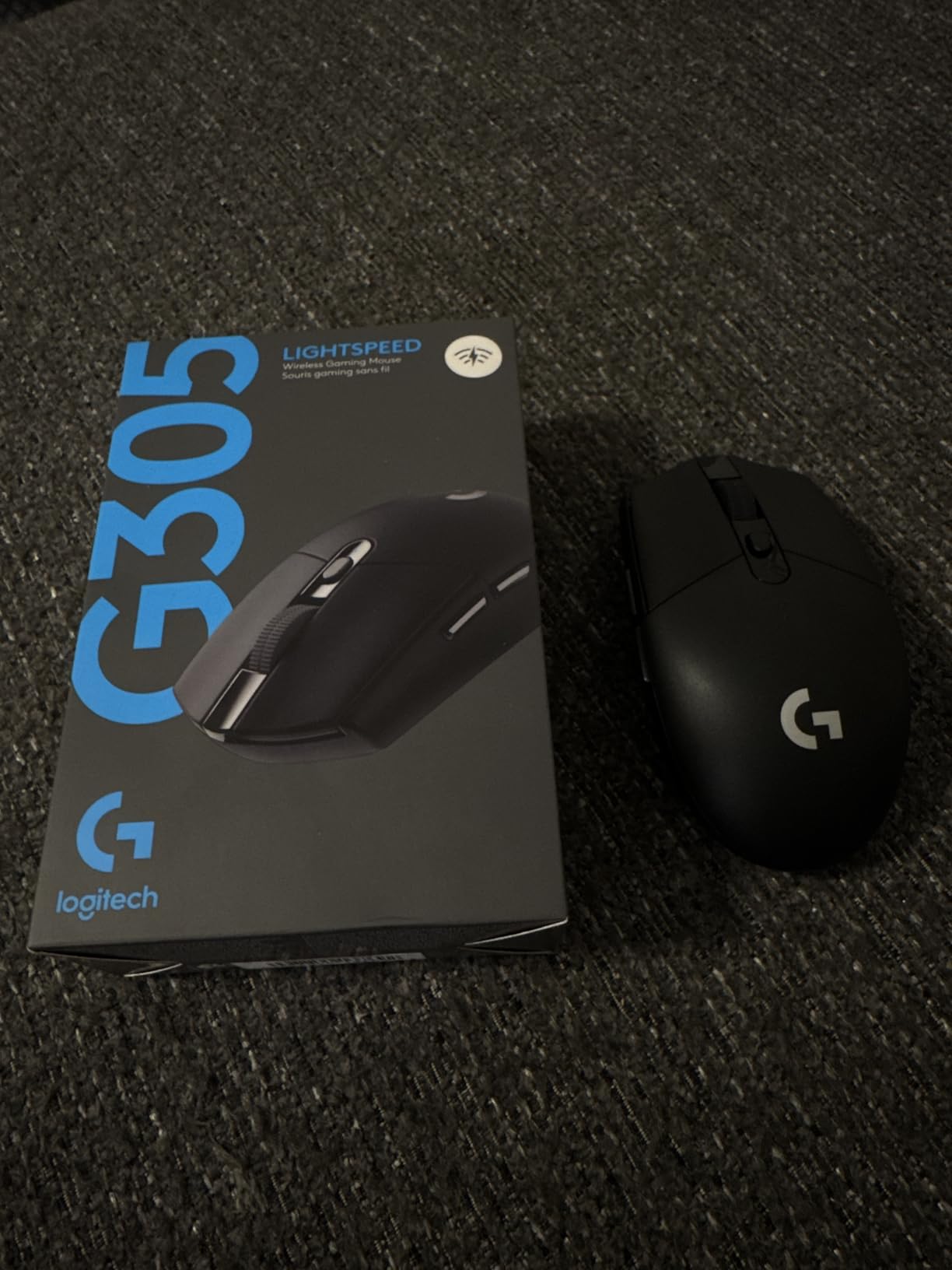 Logitech G305 LIGHTSPEED Wireless Gaming Mouse, Hero 12K Sensor, 12,000 DPI, Lightweight, 6 Programmable Buttons, 250h Battery Life, On-Board Memory, PC/Mac - Black - Customer Photo 3