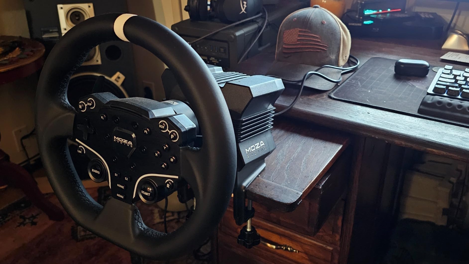 MOZA R5 All-in-One PC Gaming Racing Simulator: 5.5Nm Direct Drive Wheel Base, 11-inch Racing Wheel, Anti-Slip Pedals and a Desk Clamp, Cloud-based App Control - Customer Photo 2