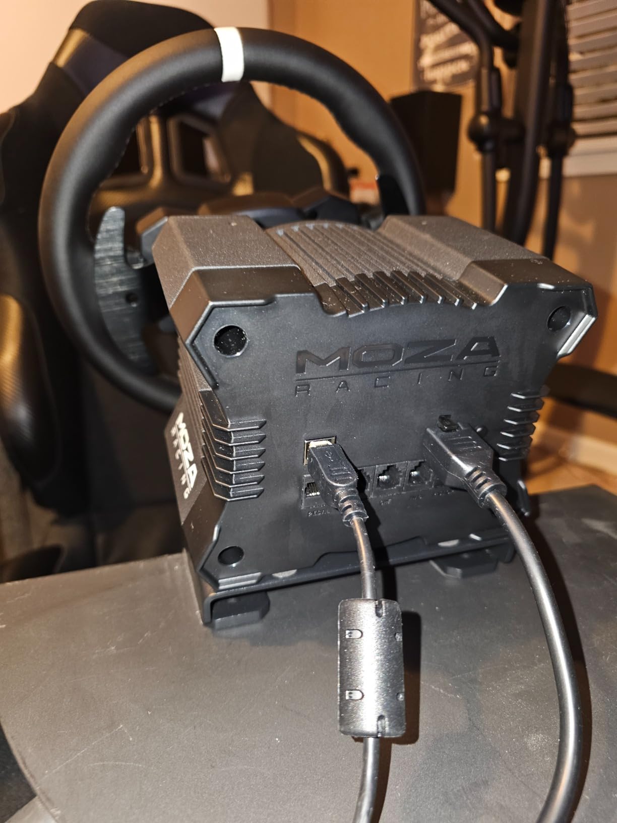 MOZA R5 All-in-One PC Gaming Racing Simulator: 5.5Nm Direct Drive Wheel Base, 11-inch Racing Wheel, Anti-Slip Pedals and a Desk Clamp, Cloud-based App Control - Customer Photo 4
