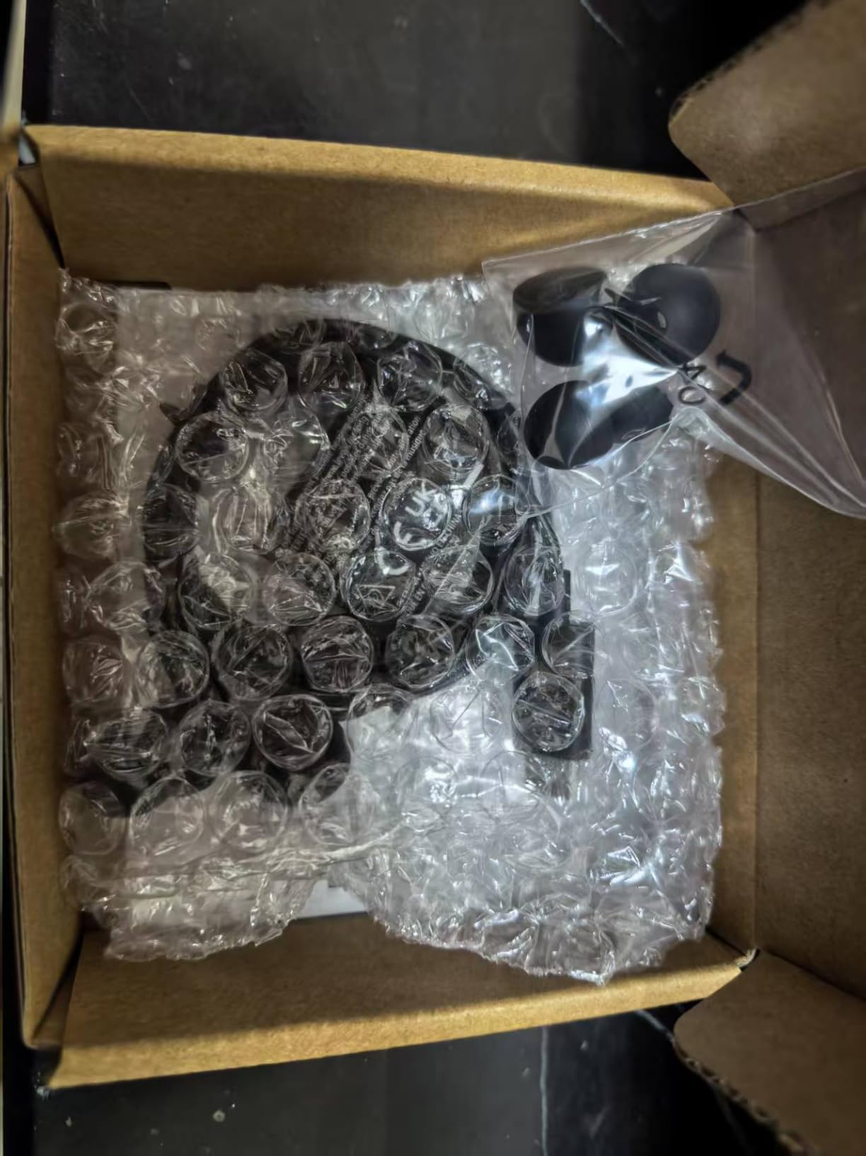 Amazon Basics Wired Earbuds with Microphone, In Ear Headphones, 3.5mm Jack, 4.2 ft long cable, S/M/L Ear Tips, Black - Customer Photo 2