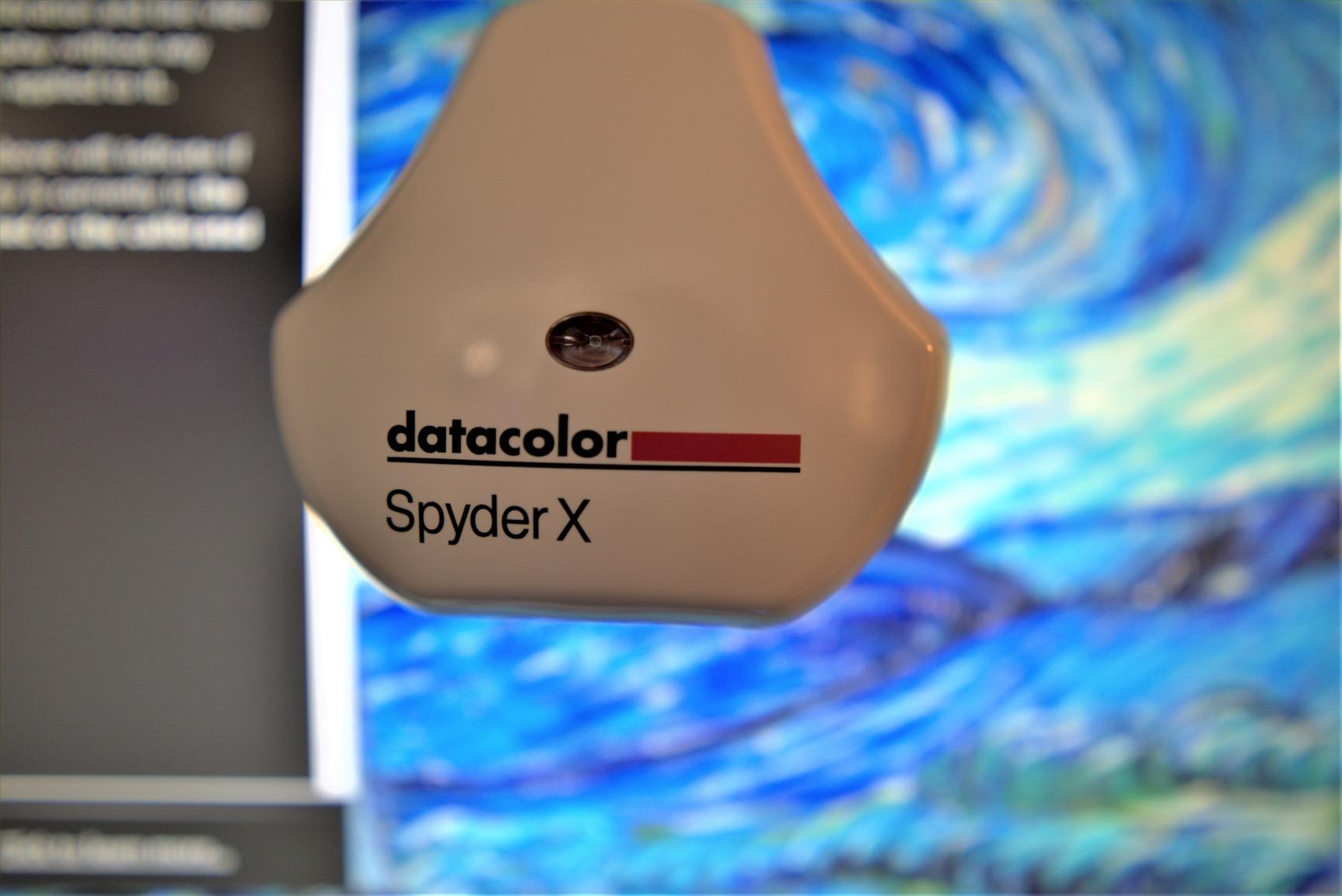 Datacolor Spyder X Pro – Monitor Calibrator. Color Calibration Tool for Monitor Display. Ensures accurate color for photographic images. Ideal for first-time users - Customer Photo 3