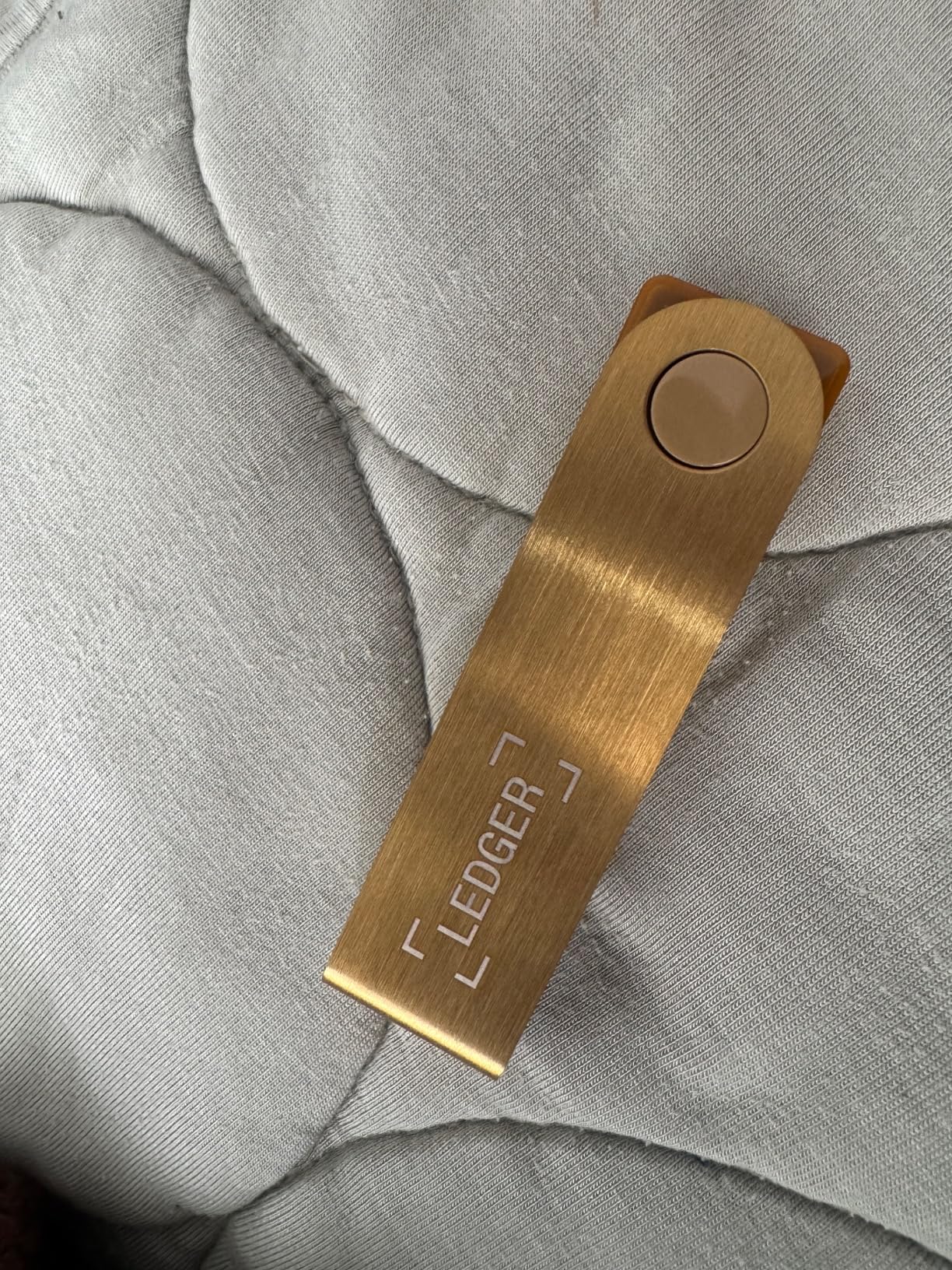 Ledger Nano X (Onyx Black) Crypto Hardware Wallet - Bluetooth - The Best Way to securely Buy, Manage and Grow All Your Digital Assets Customer Review Ledger Nano X (Onyx Black) Crypto Hardware Wallet - Bluetooth - The Best Way to securely Buy, Manage and Grow All Your Digital Assets - Customer Photo 1