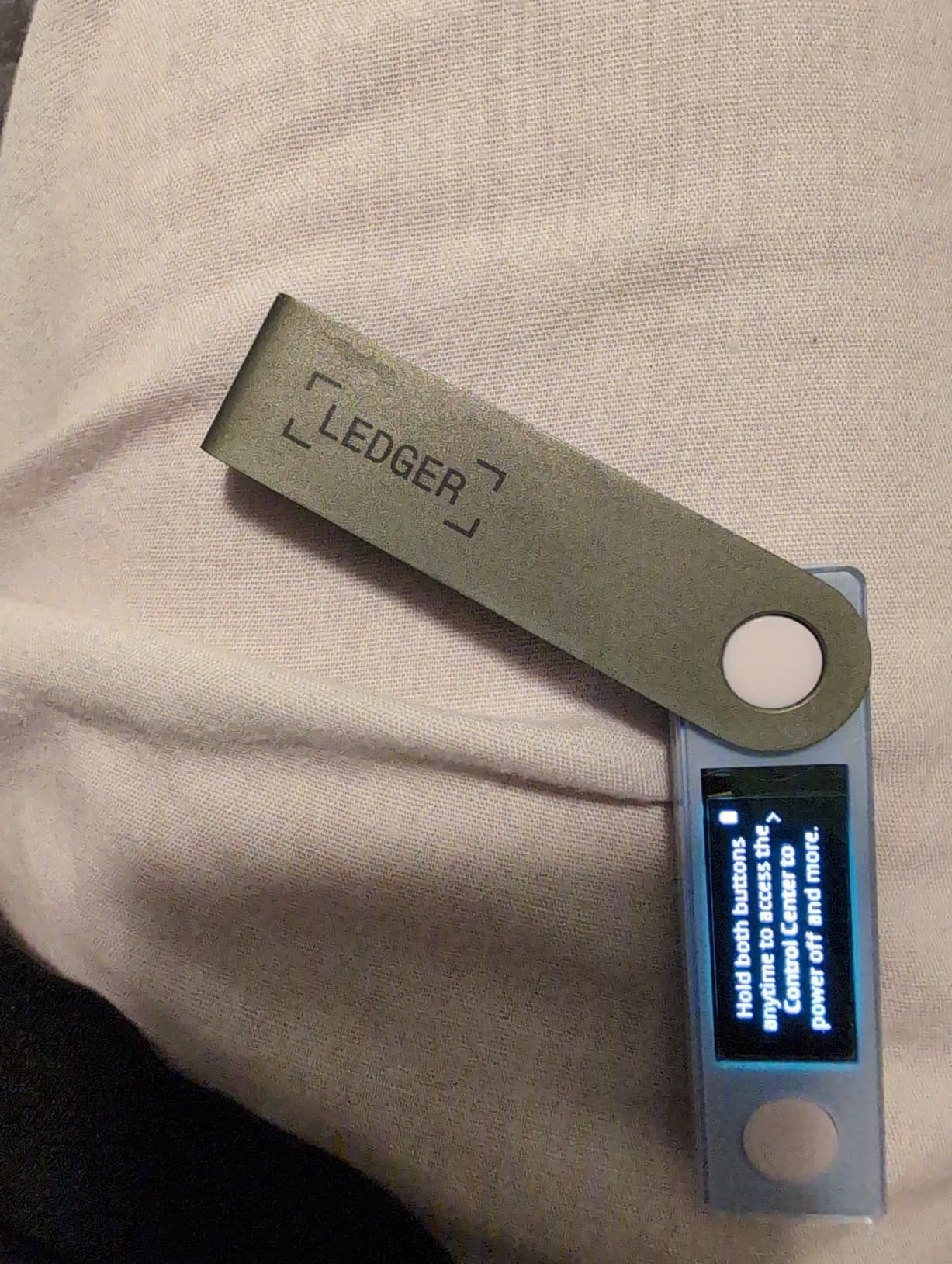 Ledger Nano X (Onyx Black) Crypto Hardware Wallet - Bluetooth - The Best Way to securely Buy, Manage and Grow All Your Digital Assets Customer Review Ledger Nano X (Onyx Black) Crypto Hardware Wallet - Bluetooth - The Best Way to securely Buy, Manage and Grow All Your Digital Assets - Customer Photo 2