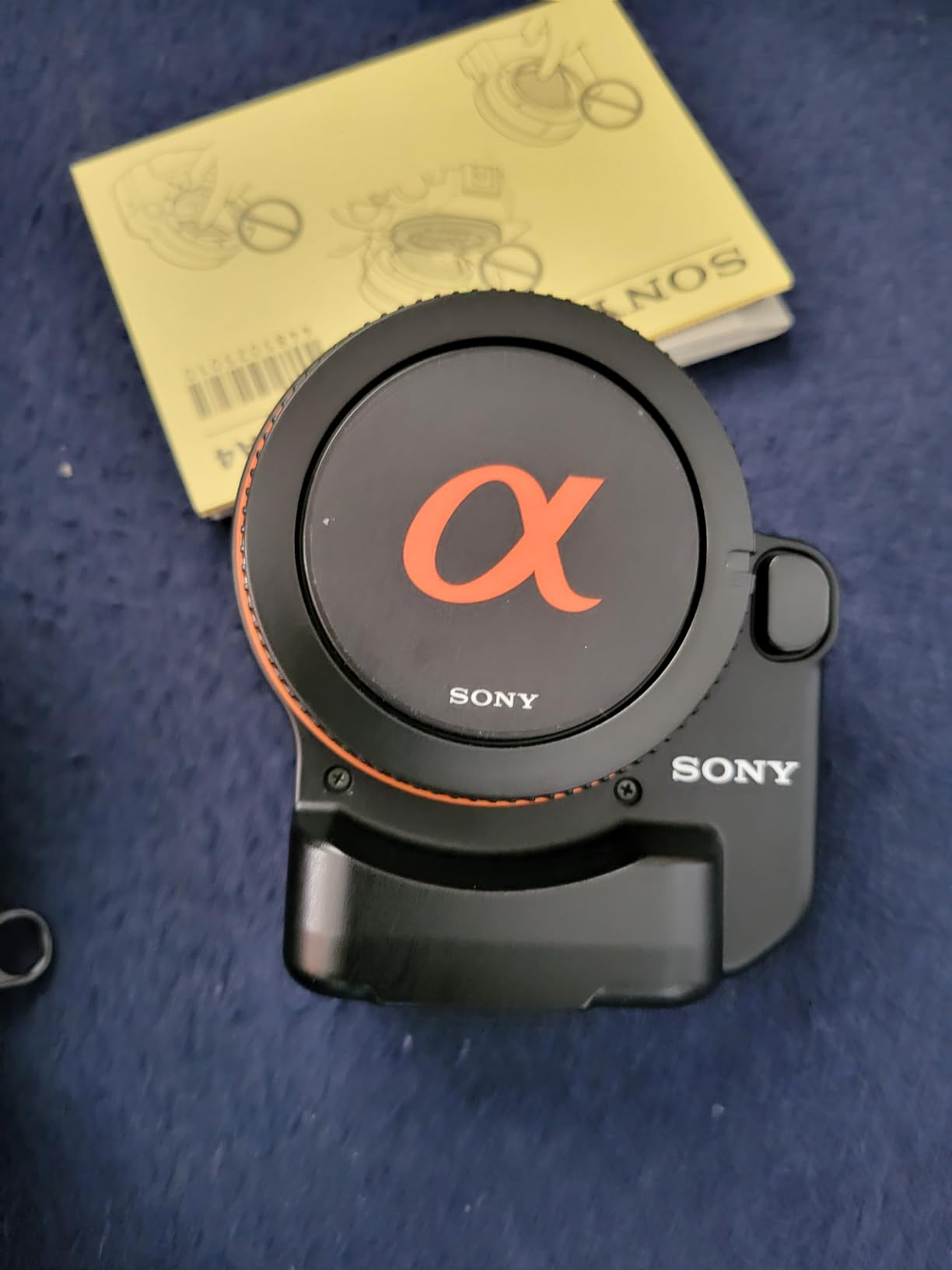 Sony Alpha a6400 Mirrorless Camera: Compact APS-C Interchangeable Lens Digital Camera with Real-Time Eye Auto Focus, 4K Video, Flip Screen & 16-50mm Lens - E Mount Compatible - ILCE-6400L/B, Black - Customer Photo 1