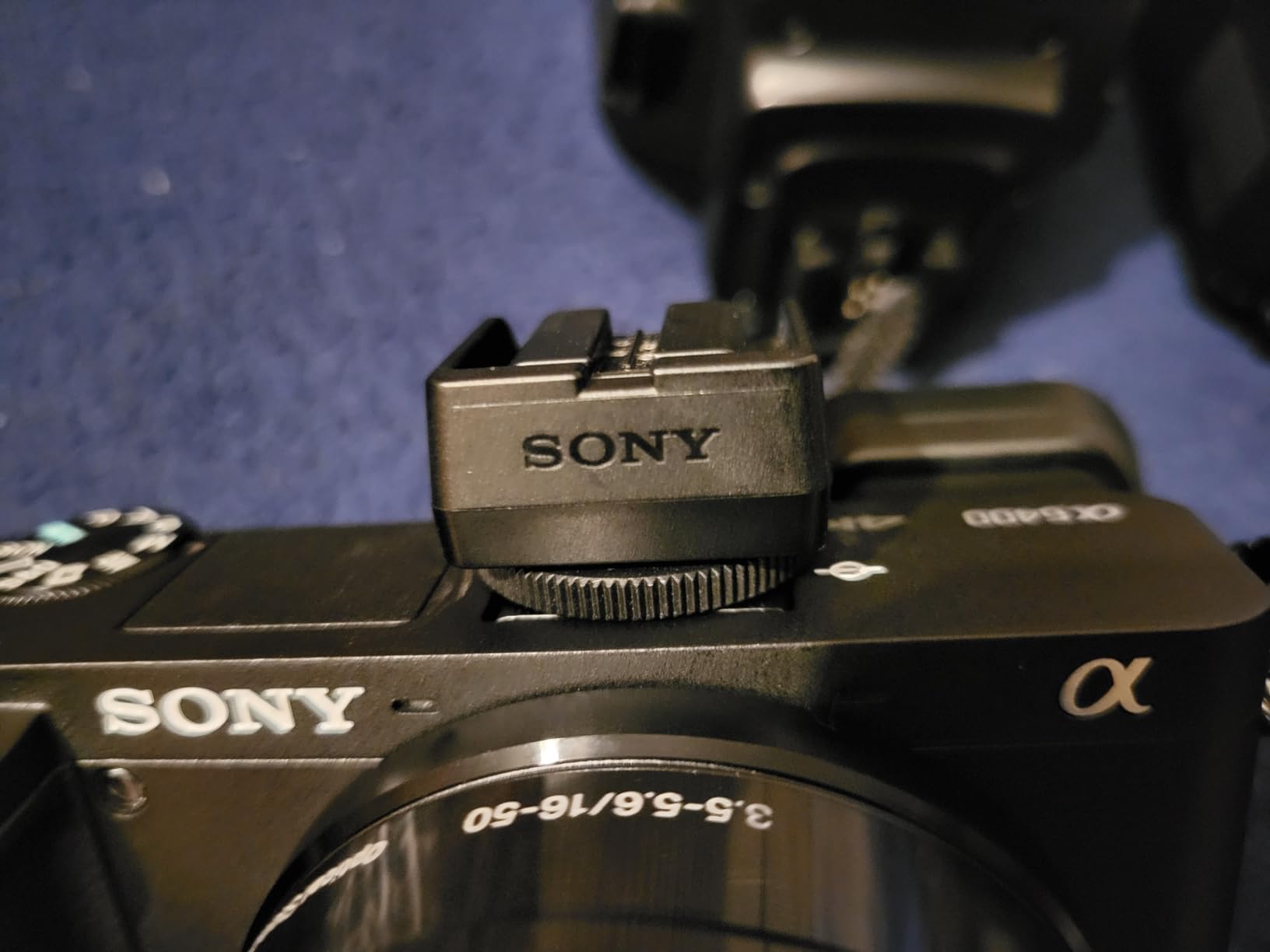 Sony Alpha a6400 Mirrorless Camera: Compact APS-C Interchangeable Lens Digital Camera with Real-Time Eye Auto Focus, 4K Video, Flip Screen & 16-50mm Lens - E Mount Compatible - ILCE-6400L/B, Black - Customer Photo 2