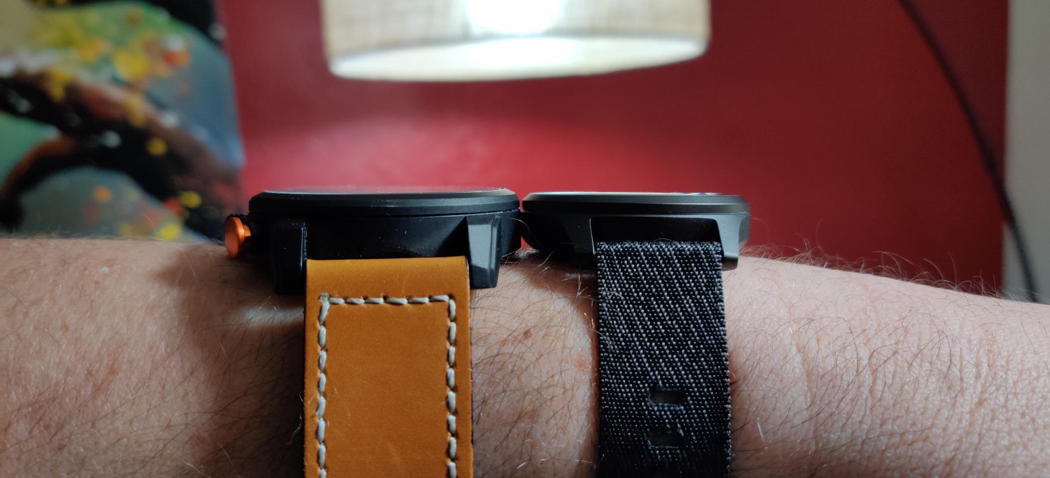 Garmin vivomove Style, Hybrid Smartwatch with Real Watch Hands and Hidden Color Touchscreen Displays, Graphite with Black Woven Nylon Band - Customer Photo 2