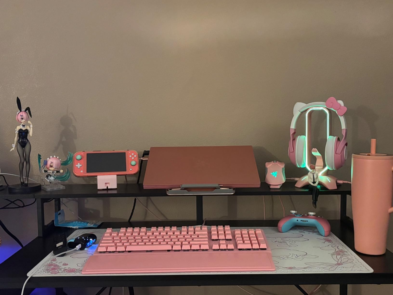 Tilted Nation Gaming Headset Stand | RGB Headphone Stand for Desk with Mouse Bungee and USB Hub (Cool and Clean Setup) Gaming Headset Holder - Perfect Gamer Gift Accessory - Customer Photo 1