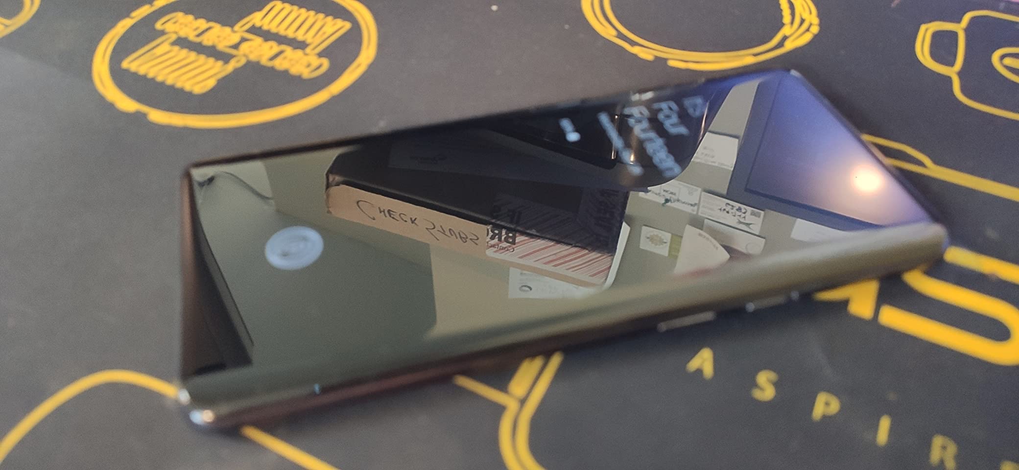 OnePlus 7 Pro US Model GM1915 8GB RAM 256GB ROM T-Mobile Unlocked Single SIM Mirror Gray (Renewed) - Customer Photo 2