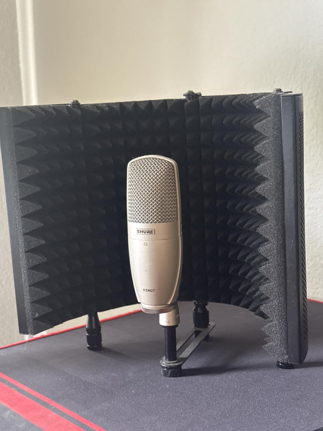 Professional Studio Recording Microphone Isolation Shield, Pop Filter,High density absorbent foam is used to filter vocal. Suitable for Blue Yeti and other condenser microphones (AO-504 With Stand) - Customer Photo 2
