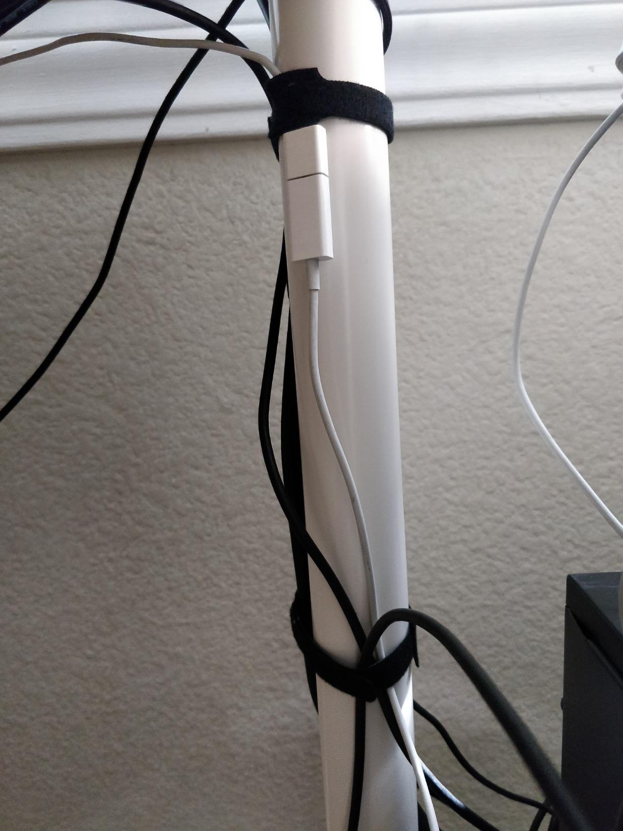 60 PCS 6 Inches Reusable Cable Ties, Adjustable Cord Straps Wire Organizer Cord Wrap and Hook Loop Cable Management - Customer Photo 4
