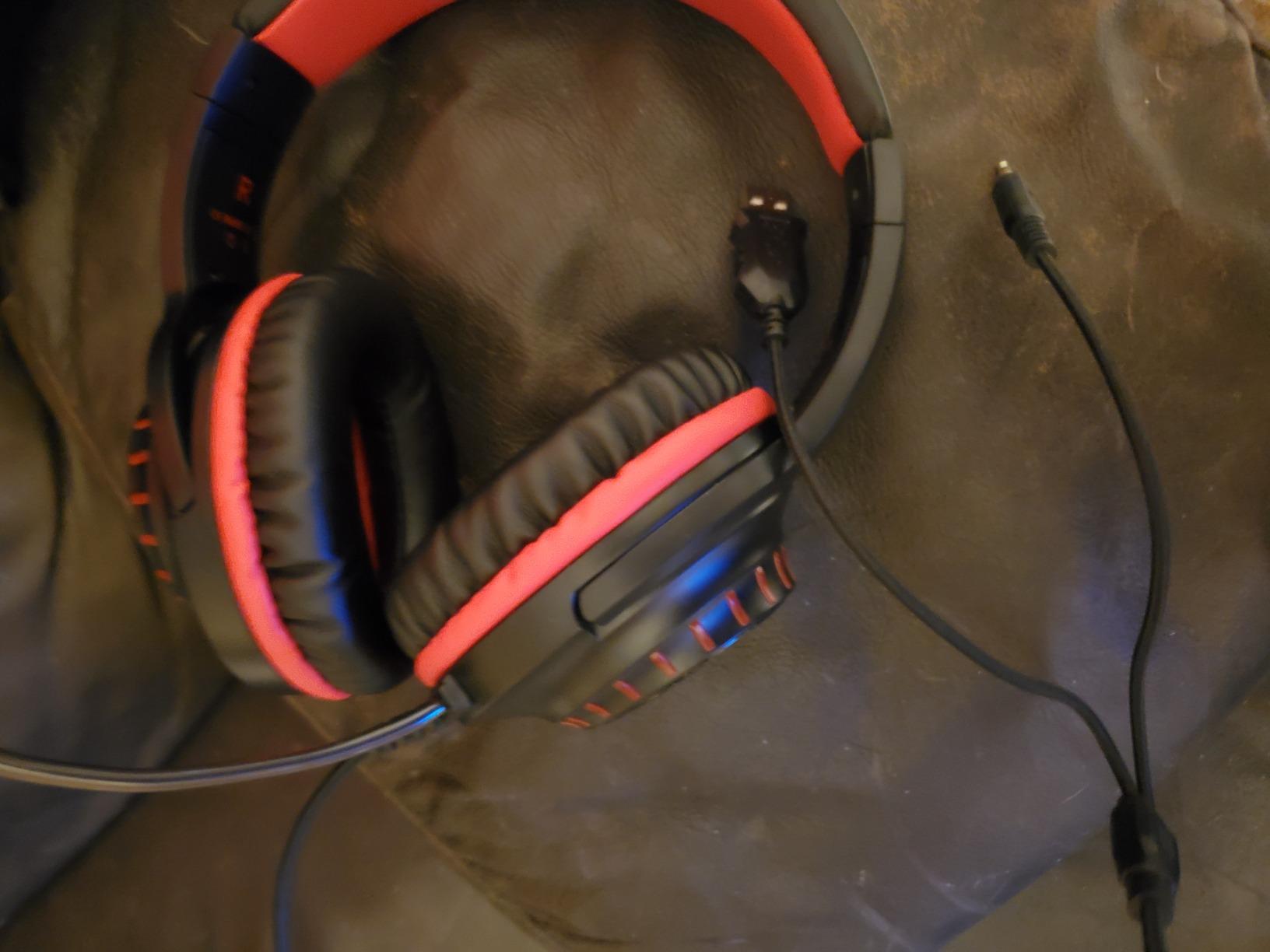 Pacrate RGB Gaming Headset for PS5/PS4/Xbox One/Nintendo Switch/PC/Mac, PS4 Headset with Microphone Xbox Headsets with LED Lights, Noise Cancelling PS5 Headsets for Kids Adults - Customer Photo 3