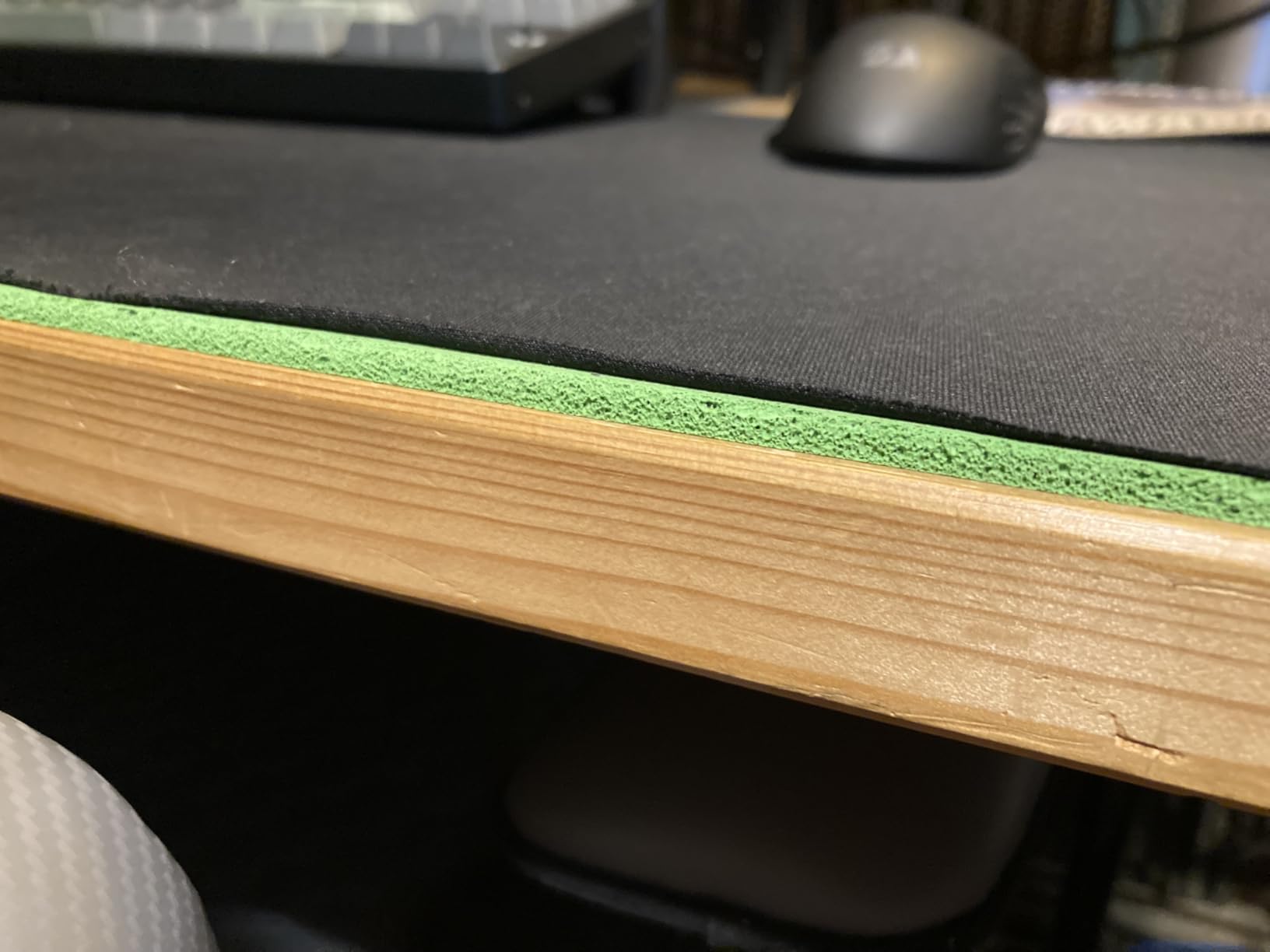 Razer Gigantus V2 Cloth Gaming Mouse Pad (XXL): Thick, High-Density Foam - Non-Slip Base - Classic Black - Customer Photo 5