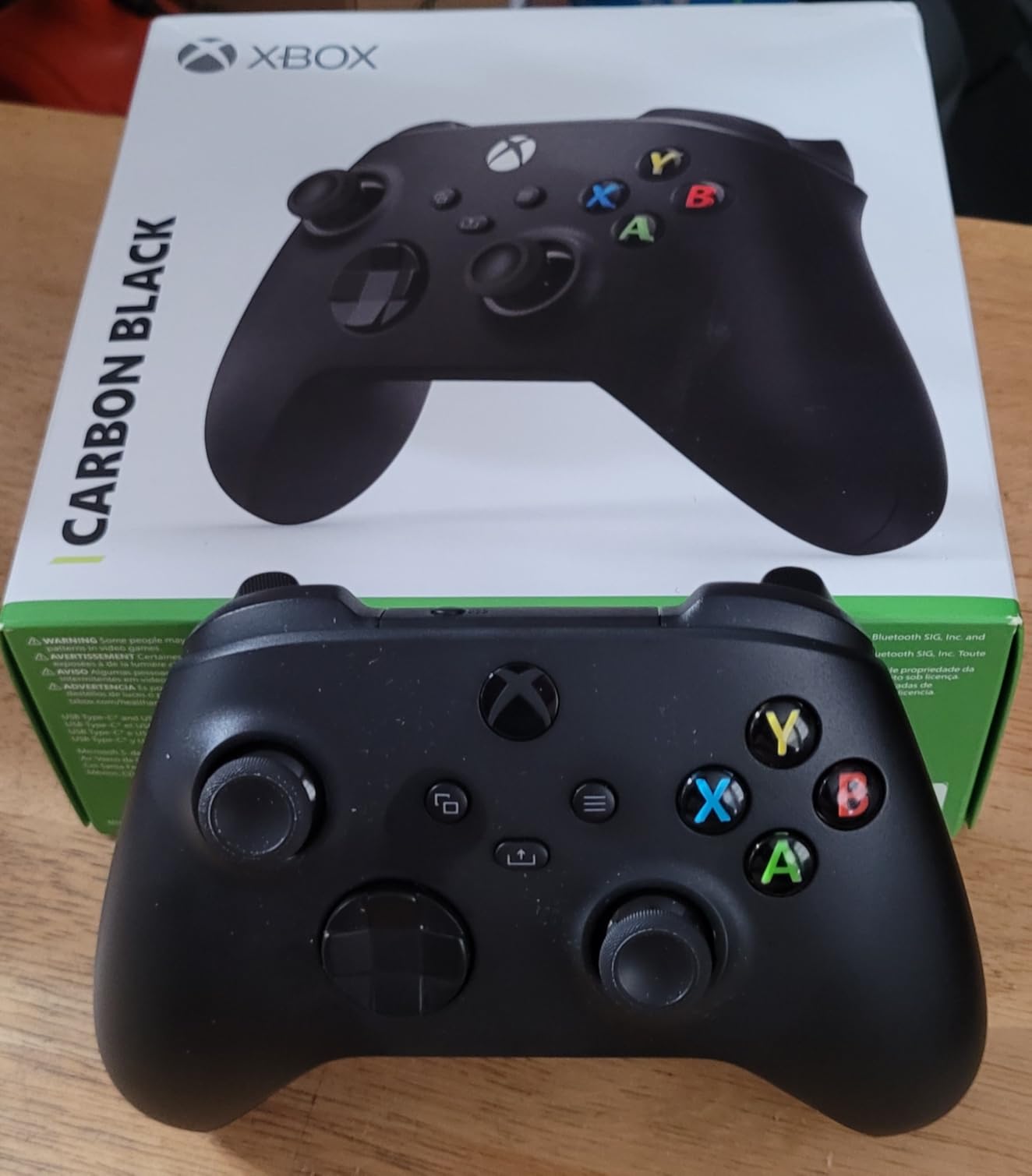 Xbox Core Wireless Gaming Controller – Carbon Black Series X|S, One, Windows PC, Android, and iOS - Customer Photo 2
