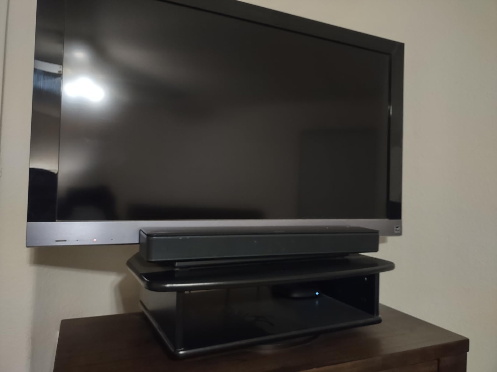 Bose TV Speaker - Soundbar for TV with Bluetooth and HDMI-ARC Connectivity, All-in-One Compact Soundbar, Includes Remote Control, Black customer photo 1