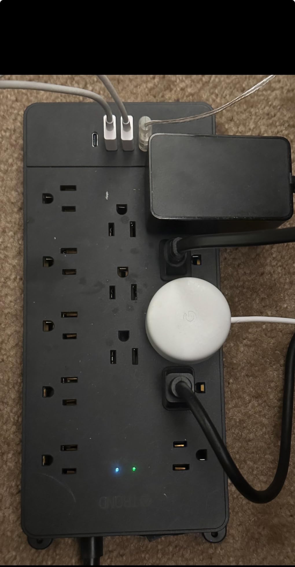 TROND Surge Protector Power Strip, 4000 Joules, ETL Listed, 13 Widely-Spaced Outlets Expansion with USB C Ports, Low-Profile Flat Plug, Wall Mountable, 5ft Extension Cord, 14AWG Heavy Duty, Black customer photo 2
