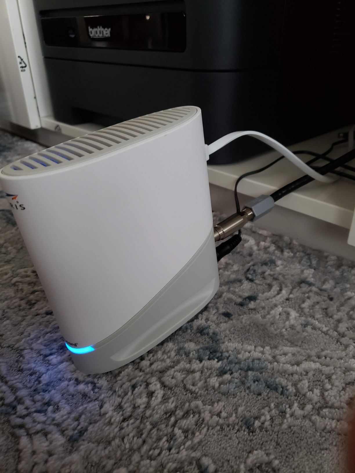 ARRIS S33 - Cable Modem - Fast DOCSIS 3.1 Multi-Gigabit Cable Modem For Comcast Xfinity, Cox, Spectrum & More 1 & 2.5 Gbps Ports 2.5 Gbps Max Internet Speeds 1 Year Warranty - (No Built-in Wifi) - Customer Photo 2