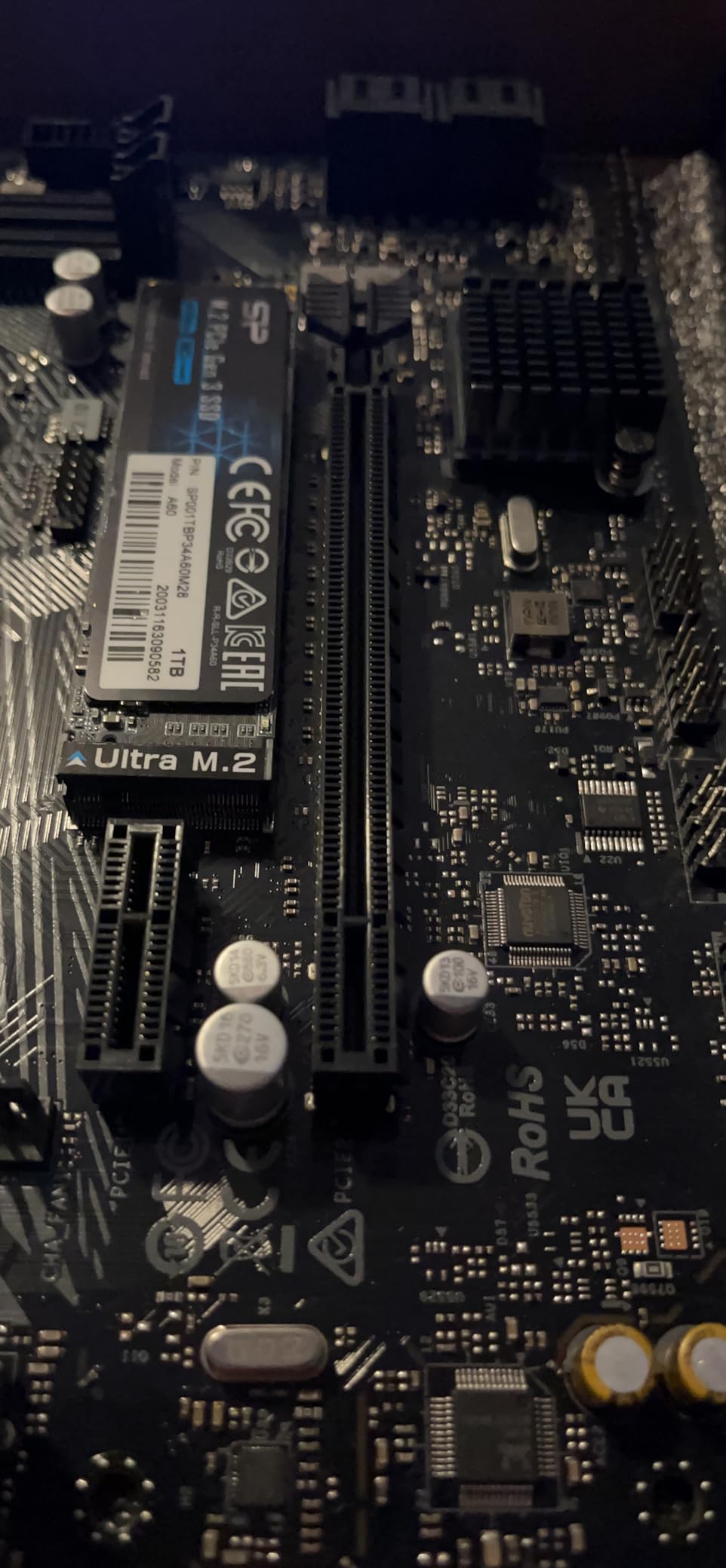 ASRock A520M-HDV Supports AMD AM4 Socket Ryzen™ 3000, 4000 G-Series and 5000 and 5000 G-Series Desktop Processors Motherboard, 32 GB memory storage - Customer Photo 2