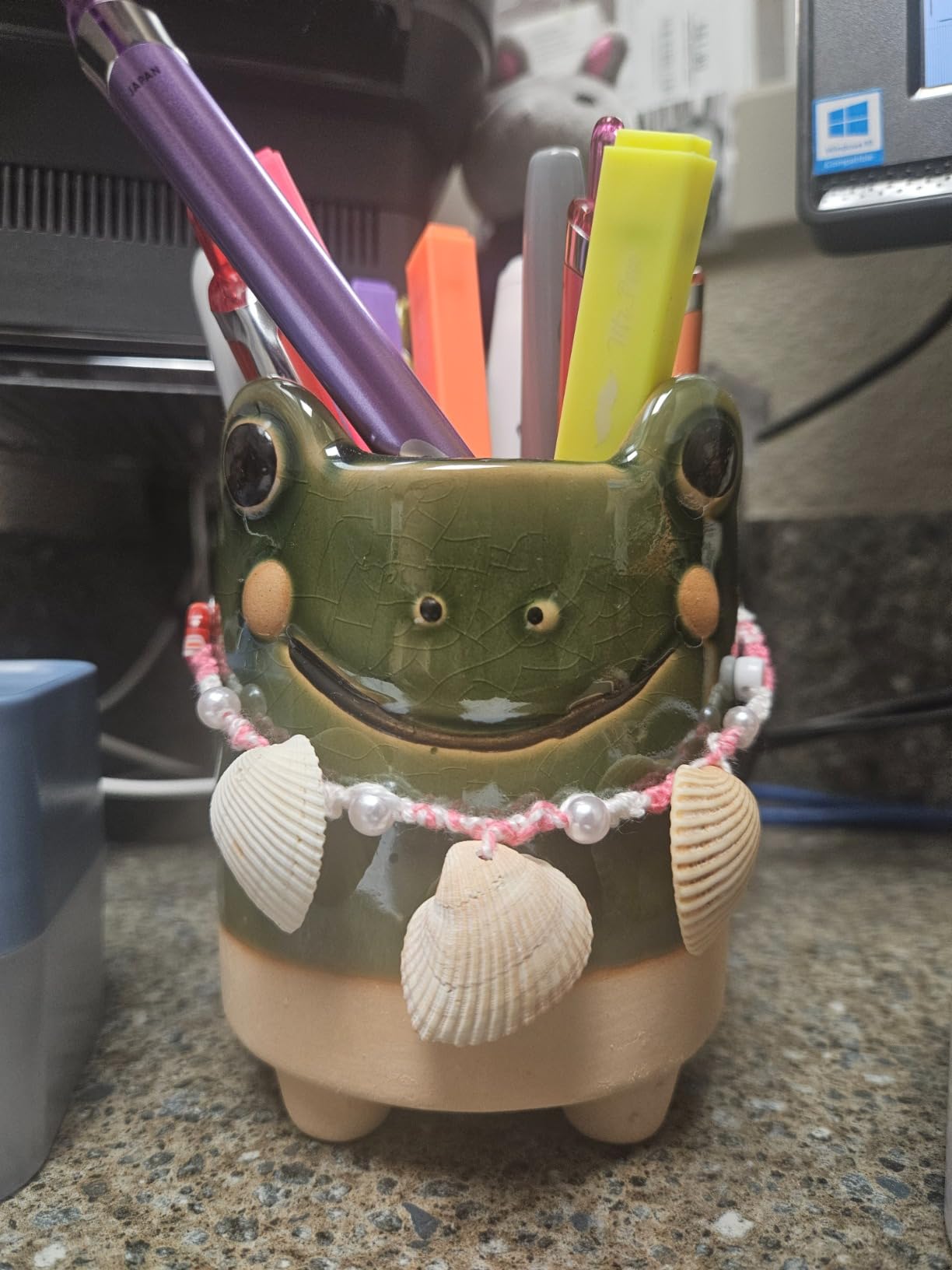 Ceramic Frog Pencil Holder Frog Pencil Holder for Desk Accessories Decoration Succulent Plant Pot Office School Ideal Gifts for Women, Mom or Birthdays Customer Review Ceramic Frog Pencil Holder Frog Pencil Holder for Desk Accessories Decoration Succulent Plant Pot Office School Ideal Gifts for Women, Mom or Birthdays - Customer Photo 2