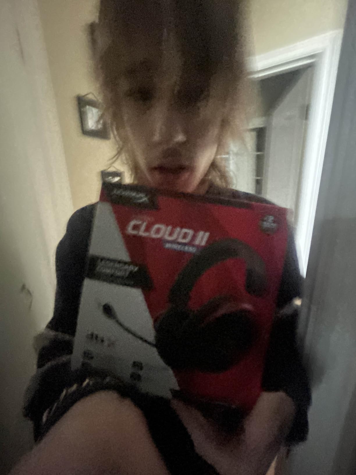 HyperX Cloud II Wireless - Gaming Headset for PC, PS5, PS4, Long Lasting Battery Up to 30 Hours, DTS Headphone:X Spatial Audio, Memory Foam, Detachable Noise Cancelling Microphone with Mic Monitoring - Customer Photo 5