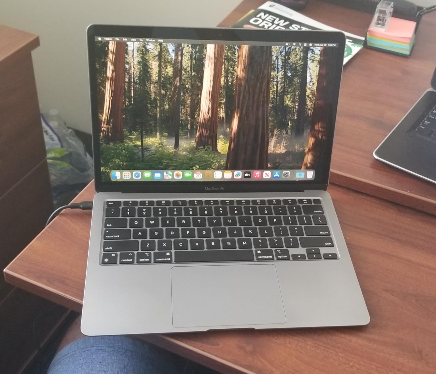 Apple MacBook Air Late 2020 with Apple M1 Chip (13.3 inch, 8GB RAM, 256GB SSD) Space Gray (Renewed) - Customer Photo 1