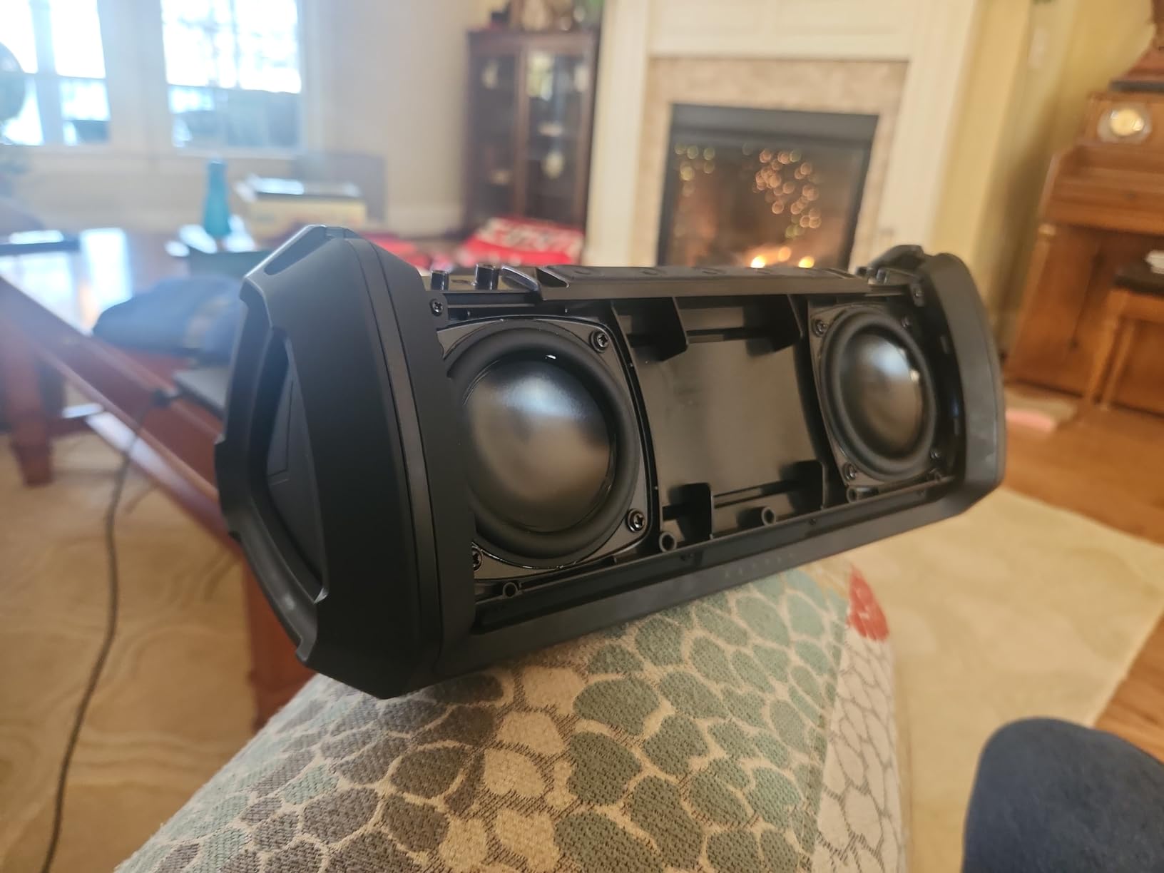 AIWA Exos-3 Waterproof Bluetooth Speaker, 60W Peak Power, 20-Hour Playtime, Stereo Sound, USB-C Charging, IPX7 Waterproof, Wireless Pairing, Perfect for Outdoor Adventures - Customer Photo 5