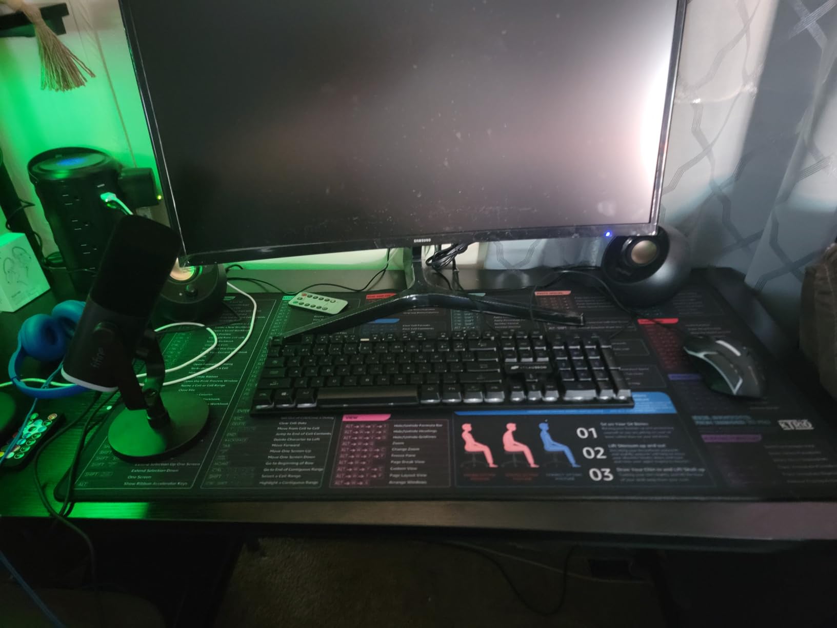 KTRIO RGB Large Gaming Mouse Pad, 31.5 x 11.8 in, RGB Black, XL | Smooth Micro-Weave Surface, RGB Lighting Design, Non-Slip Rubber Base, Durable Stitched Edges, Office & Home Use customer photo 2