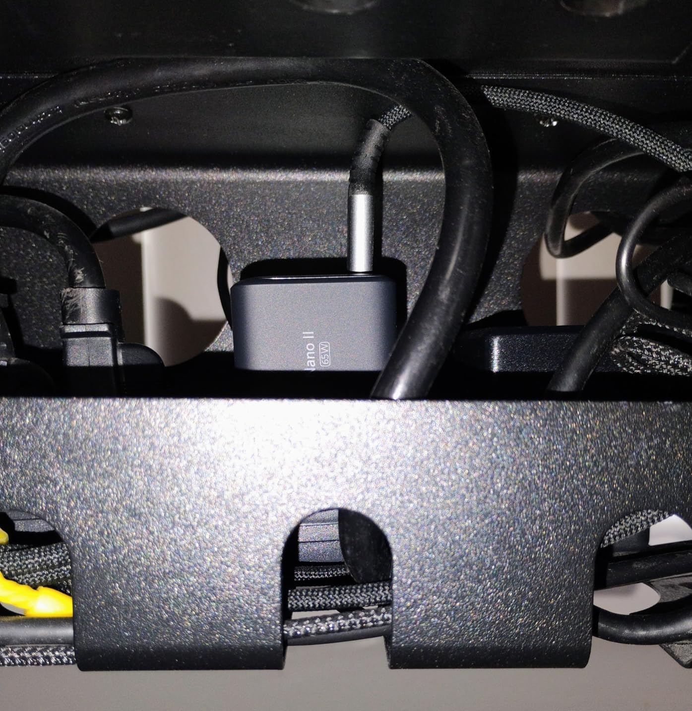 Anker Nano USB C Charger,65W GaN II PPS Fast Compact Foldable Charger for MacBook Pro, Galaxy, Dell, iPhone 17/16, iPad Pro, and More - Customer Photo 4
