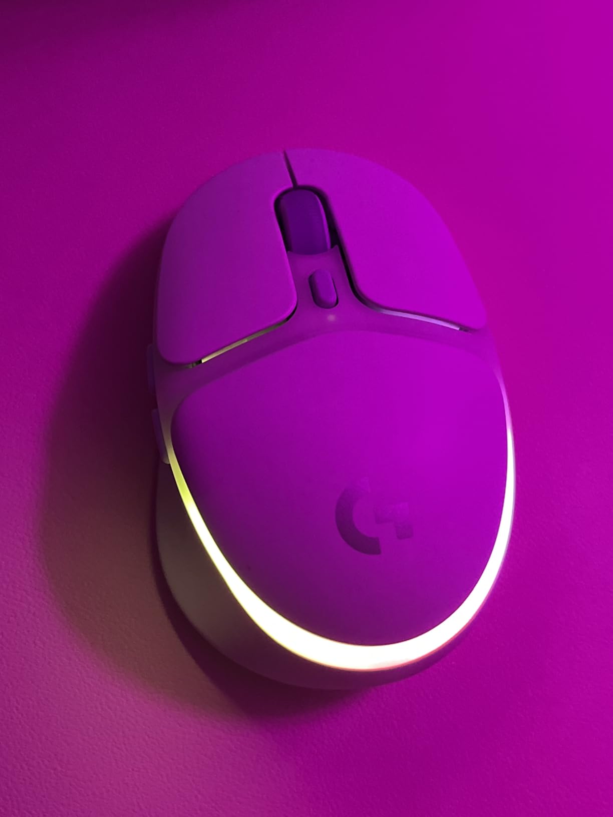 Logitech G705 Wireless Gaming Mouse, Customizable LIGHTSYNC RGB Lighting, Lightspeed Wireless, Bluetooth Connectivity, Lightweight, PC/Mac/Laptop - White Mist - Customer Photo 4