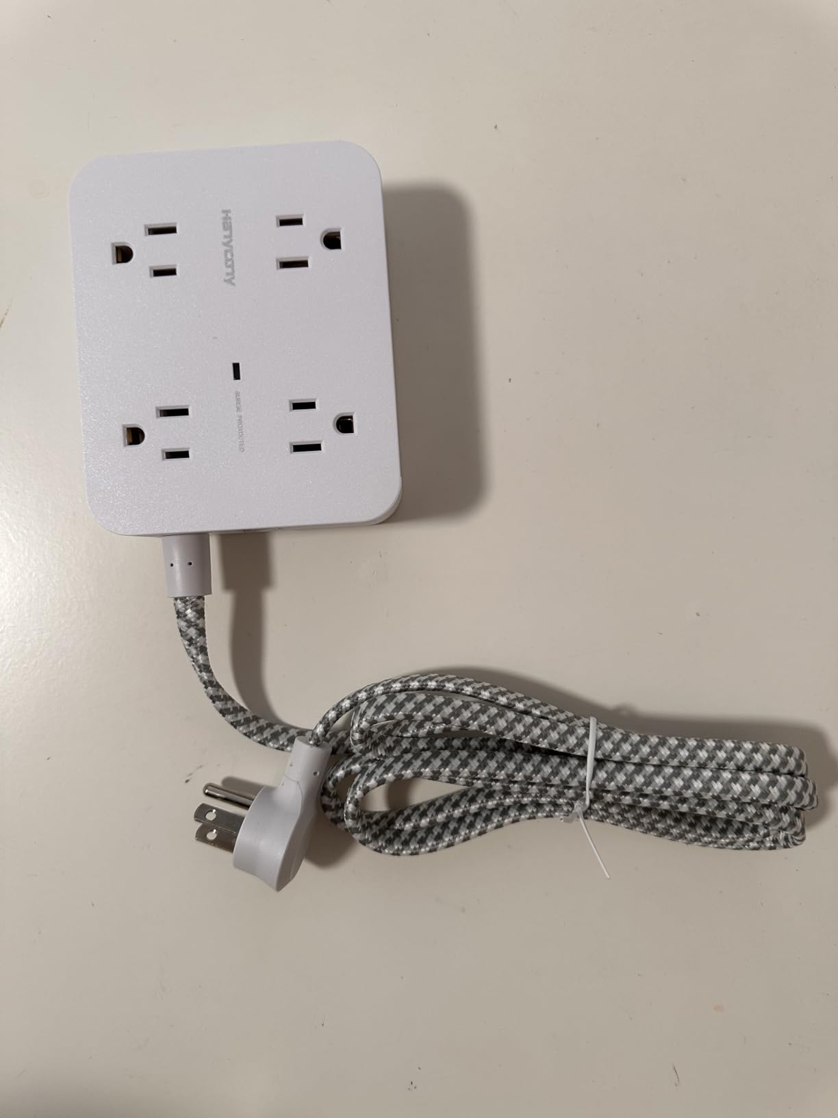 Surge Protector Power Strip - HANYCONY 8 Outlets 4 USB (2 USB C) Charging Ports, Multi Plug Outlet Extender, 5Ft Braided Extension Cord, Flat Plug Wall Mount Desk Charging Station for Home Office ETL - Customer Photo 3