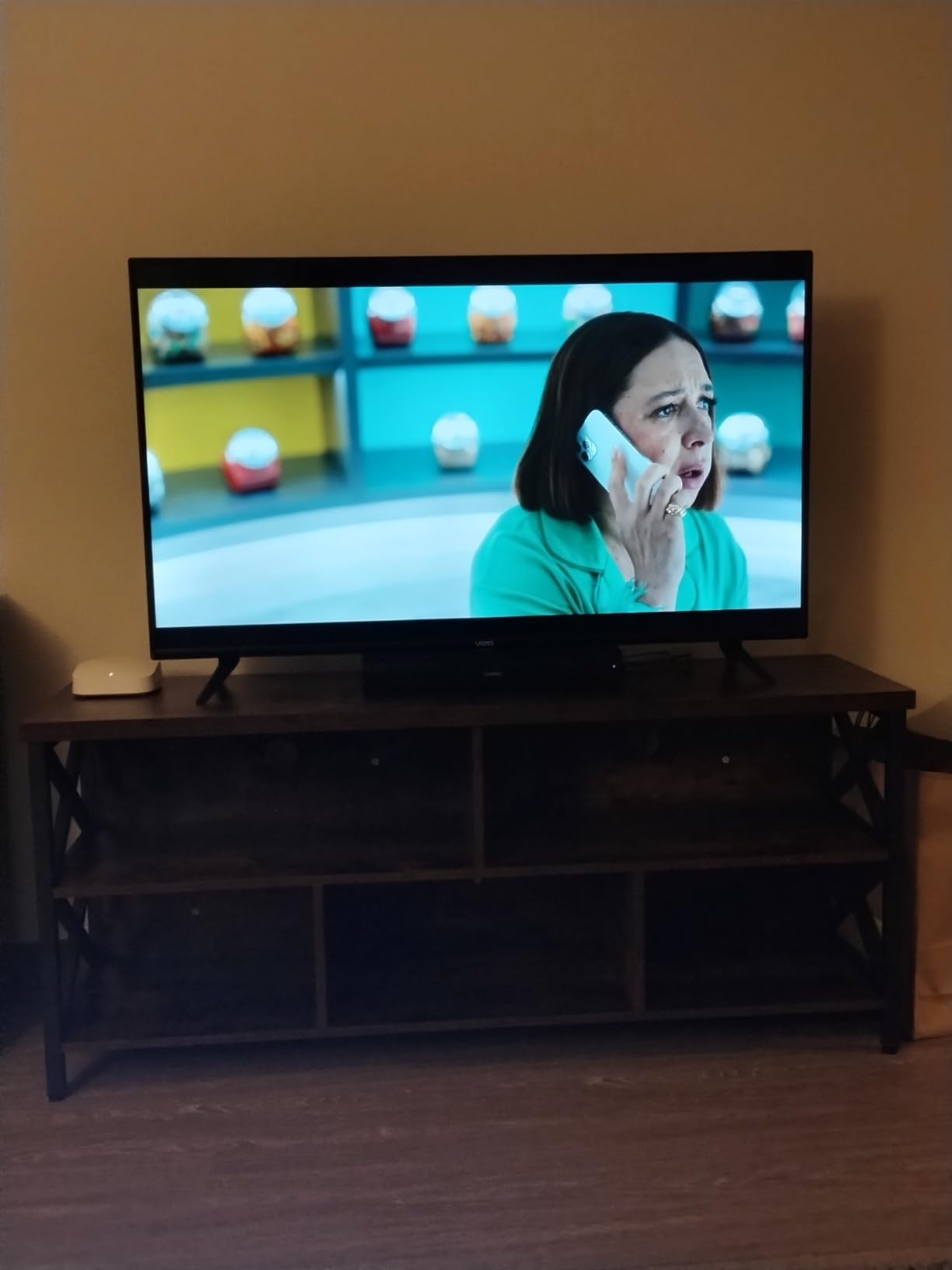 VIZIO 65-Inch V-Series 4K UHD LED Smart TV with Voice Remote, Dolby Vision, HDR10+, Alexa Compatibility, V655-J09, 2022 Model - Customer Photo 1