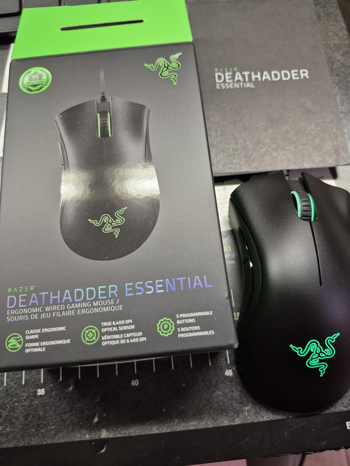 Razer DeathAdder Essential Gaming Mouse: 6400 DPI Optical Sensor - 5 Programmable Buttons - Mechanical Switches - Rubber Side Grips - Classic Black customer photo 1