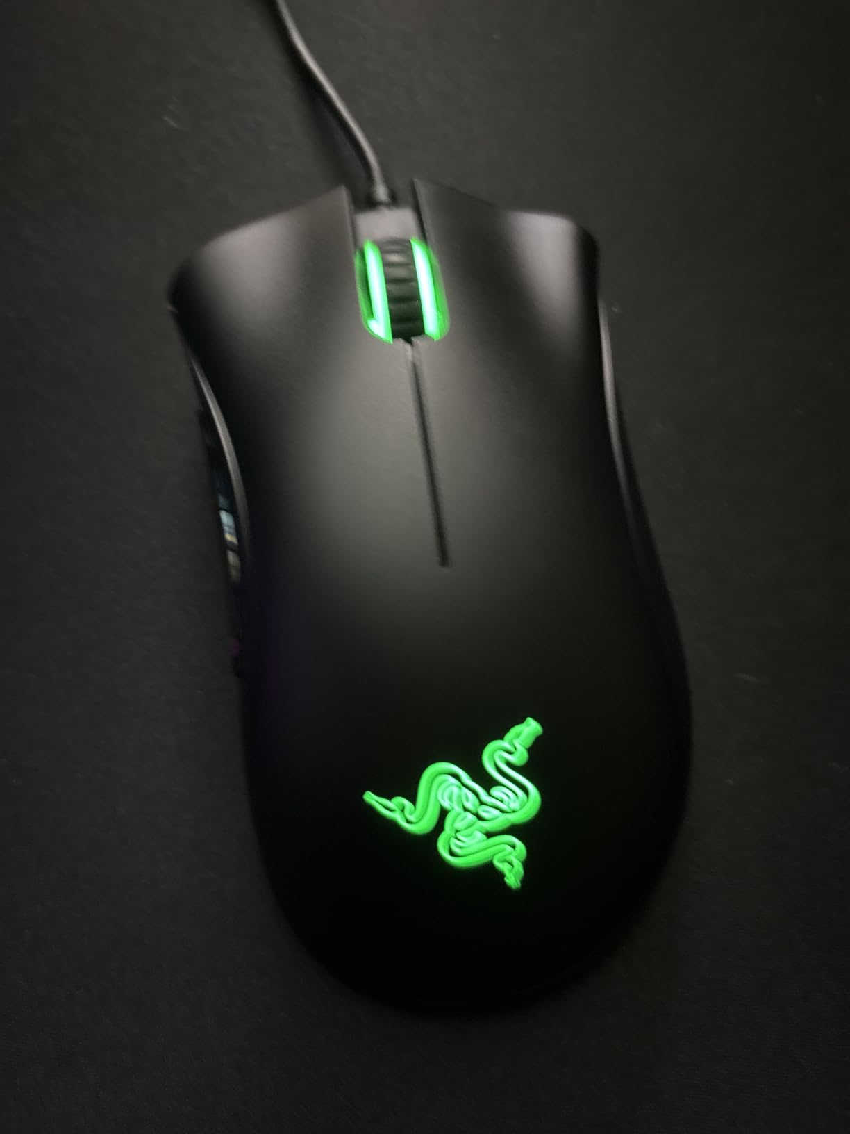 Razer DeathAdder Essential Gaming Mouse: 6400 DPI Optical Sensor - 5 Programmable Buttons - Mechanical Switches - Rubber Side Grips - Classic Black - Customer Photo 5