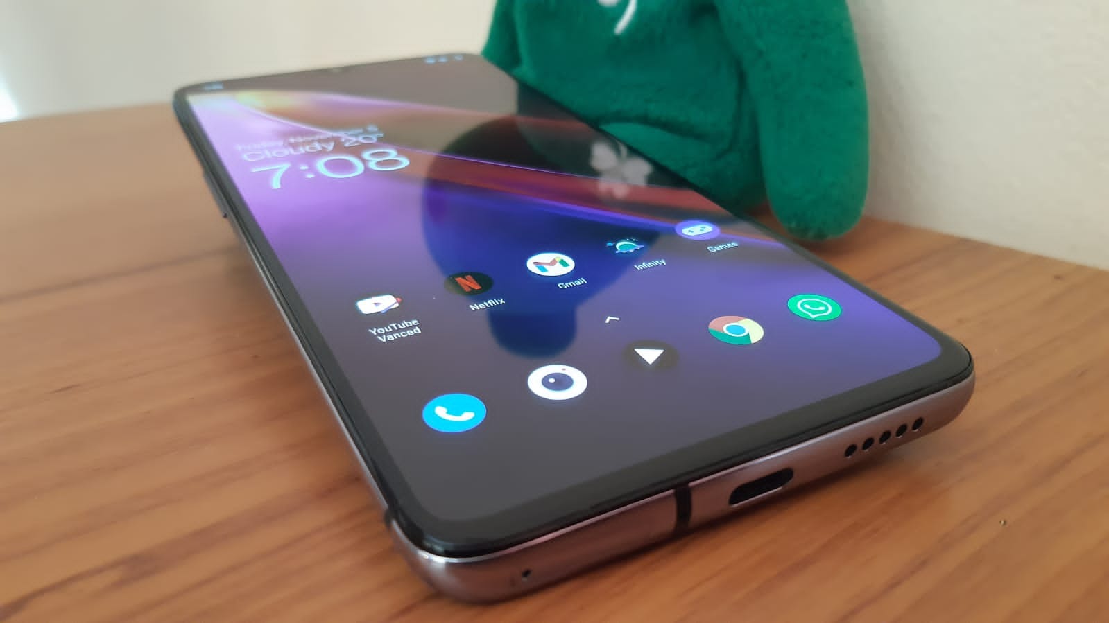 OnePlus 7T HD1907 128GB 4G LTE Triple Camera, Single Sim (Renewed) (Frosted Silver, T-Mobile Locked) - Customer Photo 2