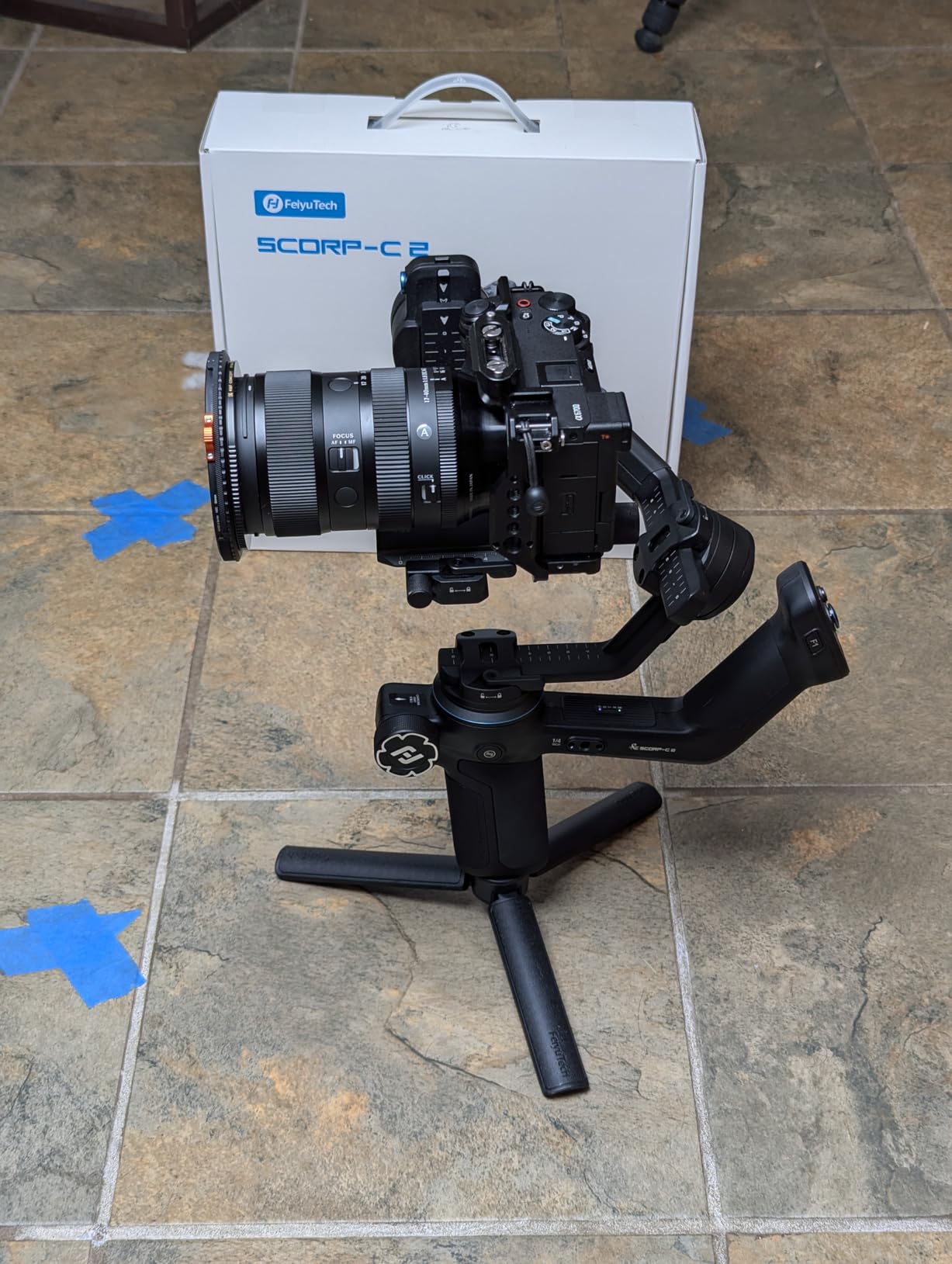 FeiyuTech SCORP-C2 Gimbal Stabilizer DSLR and Mirrorless Camera, Camera Gimbal with Built-in AI Tracking, Native Vertical Shooting, 3.5kg/7.72lbs Payload for Canon/Sony/Panasonic/Nikon/Fujifilm - Customer Photo 1